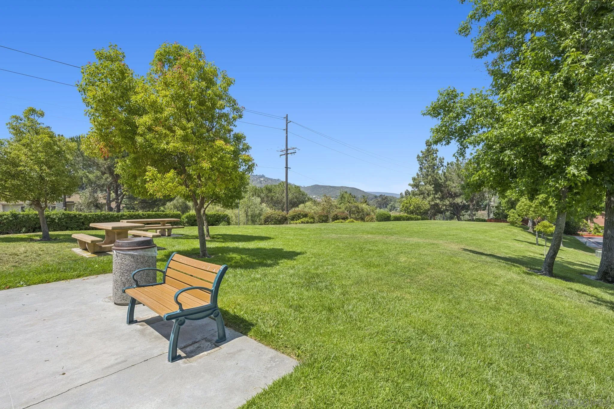 https://cdn.realtyfeed.com/cdn/127/260019195/3b58a0b397cb7ab3e4f87d9bea4c9d5b.webp