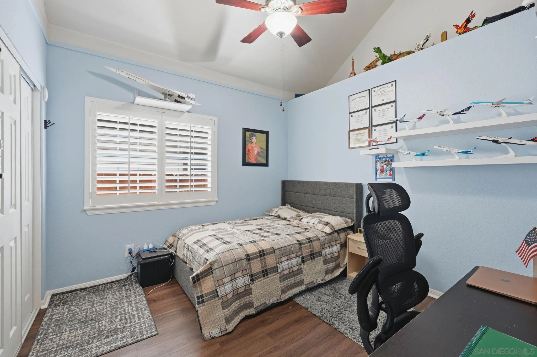 https://cdn.realtyfeed.com/cdn/127/260019195/db62baf3f88abecd20c8a547e2074ca6.webp