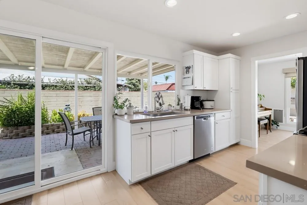 https://cdn.realtyfeed.com/cdn/127/260019197/02188deb795e8efceeac19606aae7e9d.webp