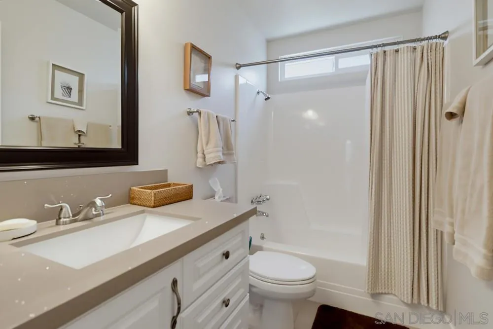 https://cdn.realtyfeed.com/cdn/127/260019197/23fed9926f20ccd1c7a859c353c7fddf.webp