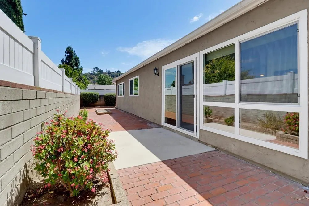 https://cdn.realtyfeed.com/cdn/127/260019197/c7faf0af59d72d7edcc4832c18d974fd.webp