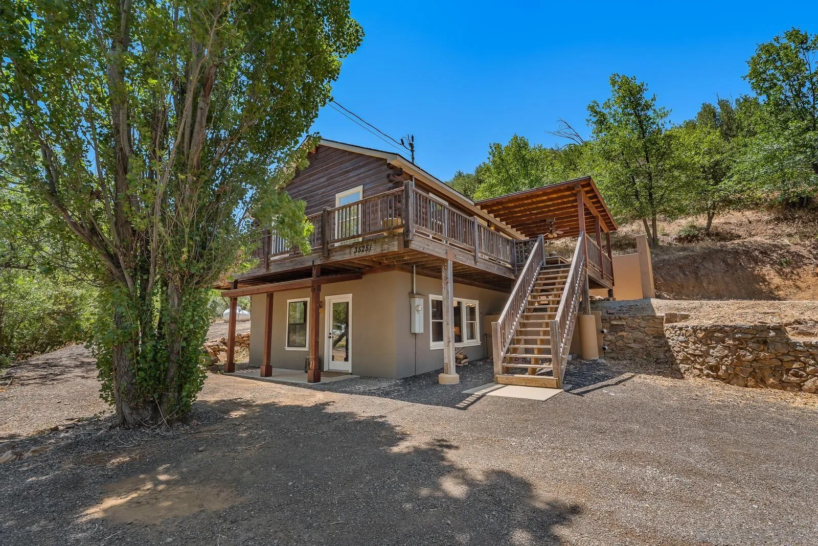 https://cdn.realtyfeed.com/cdn/127/260019199/756a4f5bc916916df8a0e31eb4039b33.webp