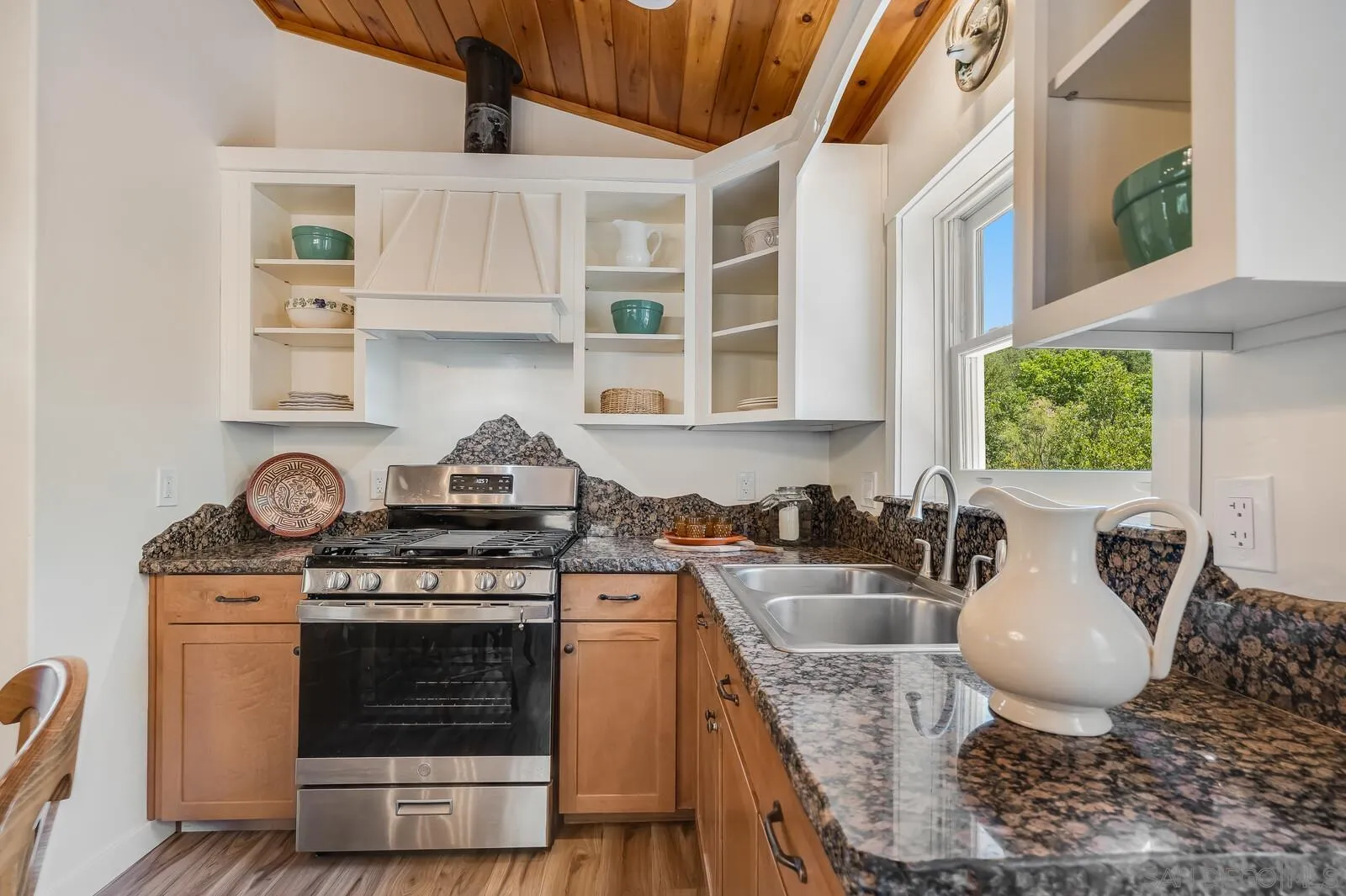 https://cdn.realtyfeed.com/cdn/127/260019199/937e3dab2599c61e914cdfdd87db874a.webp