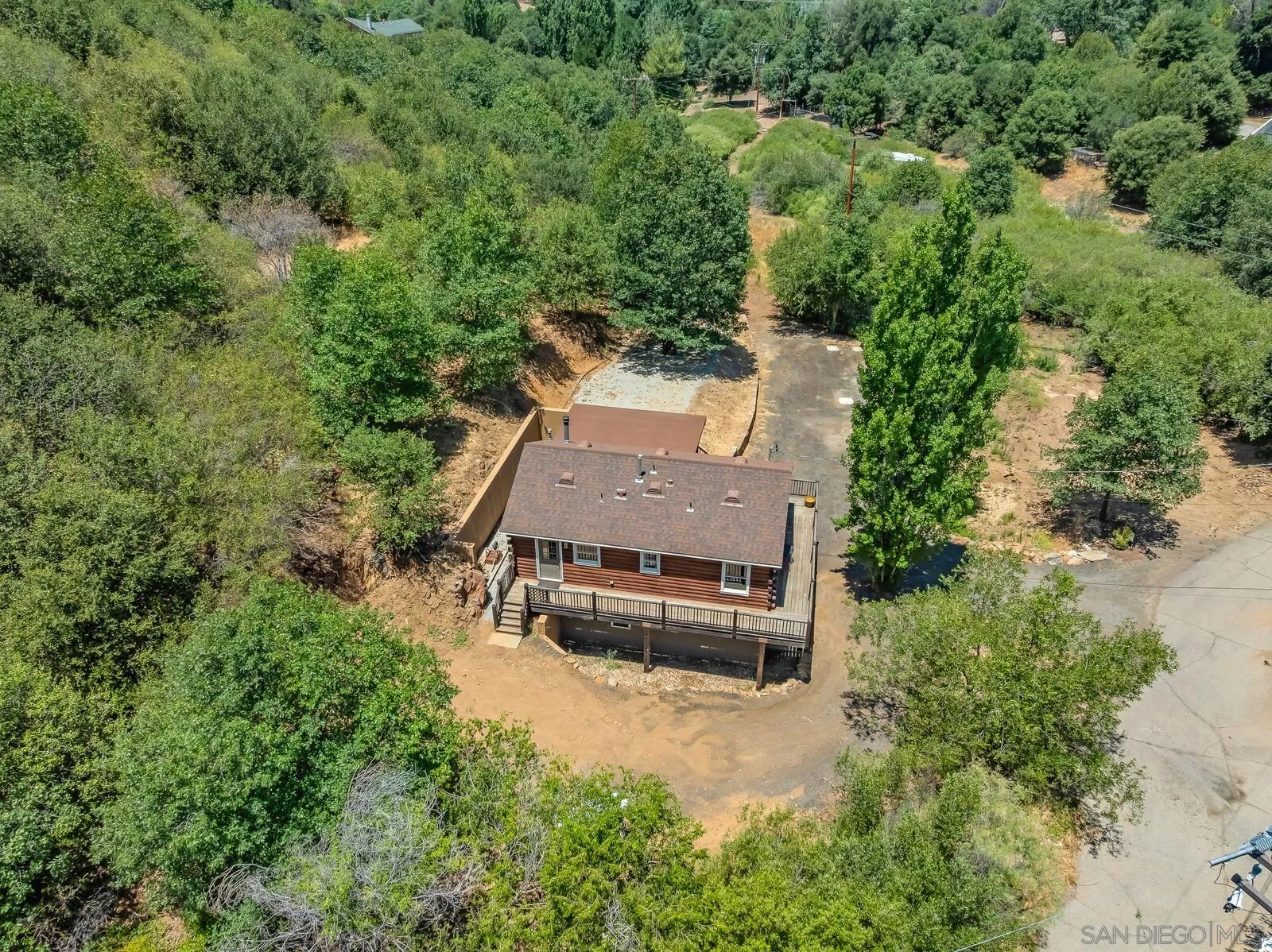 https://cdn.realtyfeed.com/cdn/127/260019199/eba5610f064967cac7ca64bb6a6fdc8b.webp