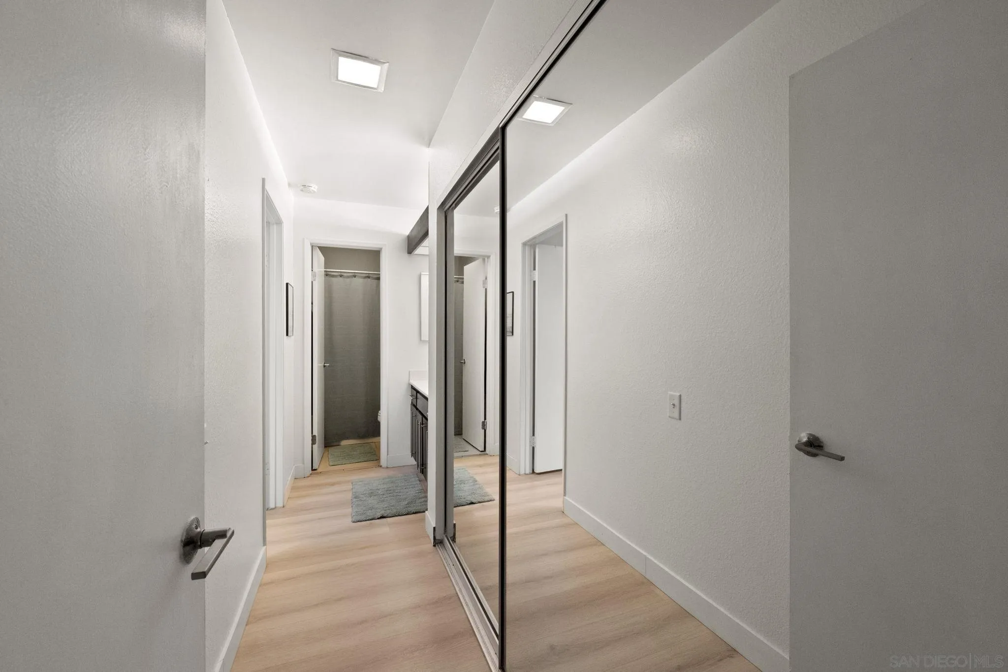 Photo #12: 260019200 Listing: Photo #12