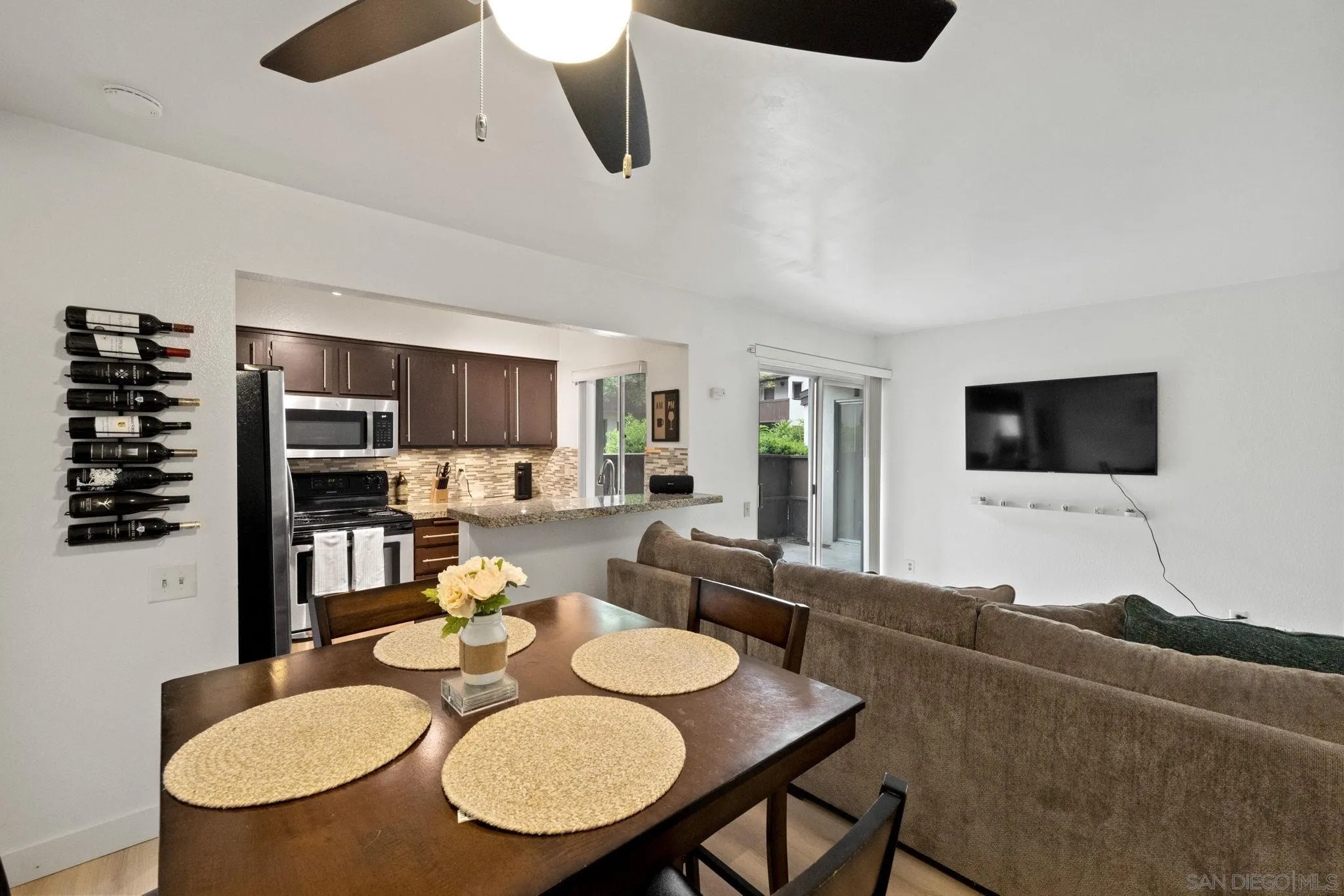 Photo #11: 260019200 Listing: Photo #11