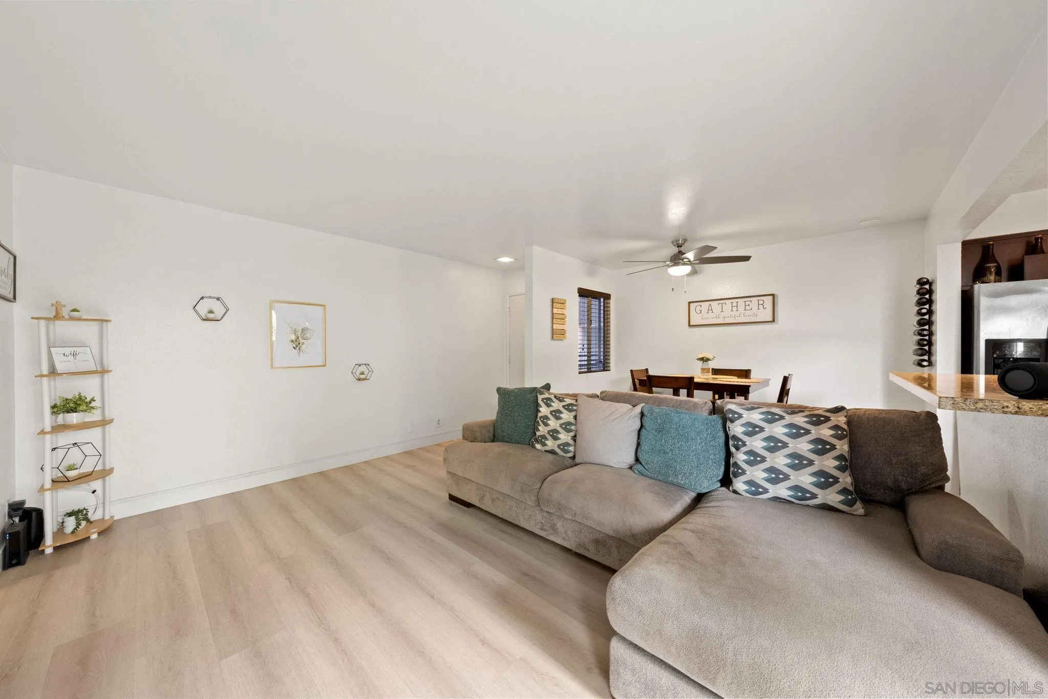 Photo #7: 260019200 Listing: Photo #7