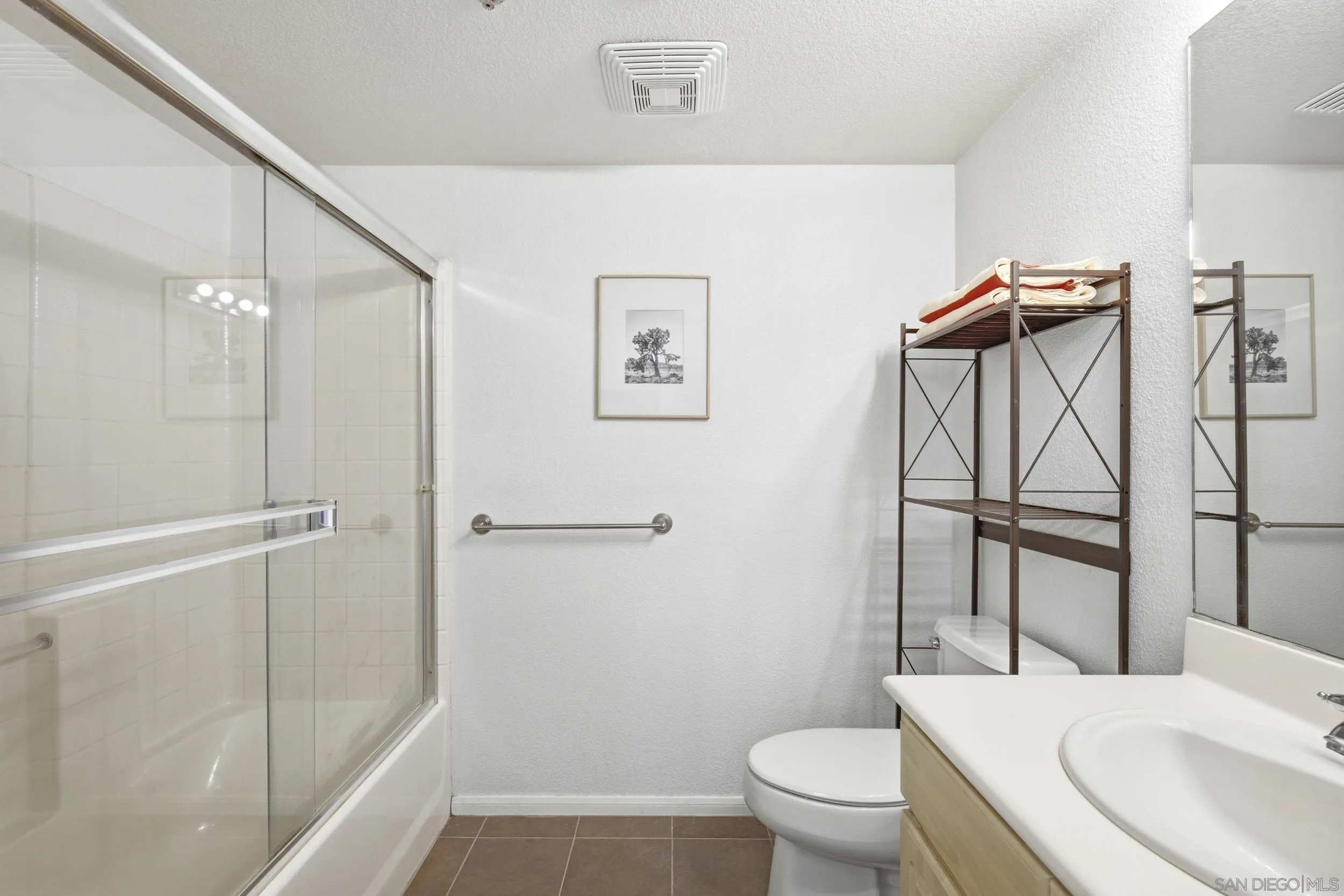 Photo #7: 260019201 Listing: Photo #7