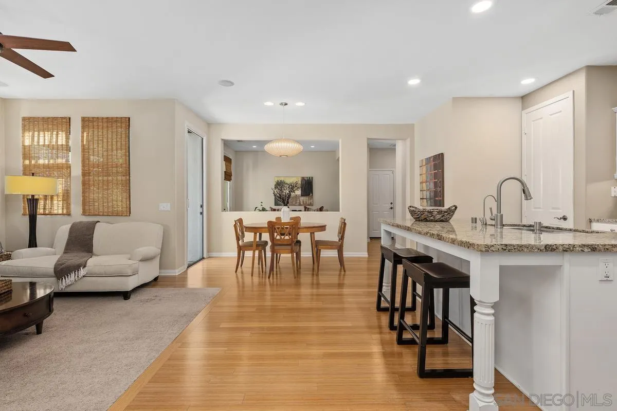https://cdn.realtyfeed.com/cdn/127/260019202/3ad116bd7d9cd592f13799e233853e34.webp
