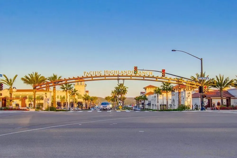 https://cdn.realtyfeed.com/cdn/127/260019202/7dc1789faea7b0773a0f7c2fcb78e652.webp