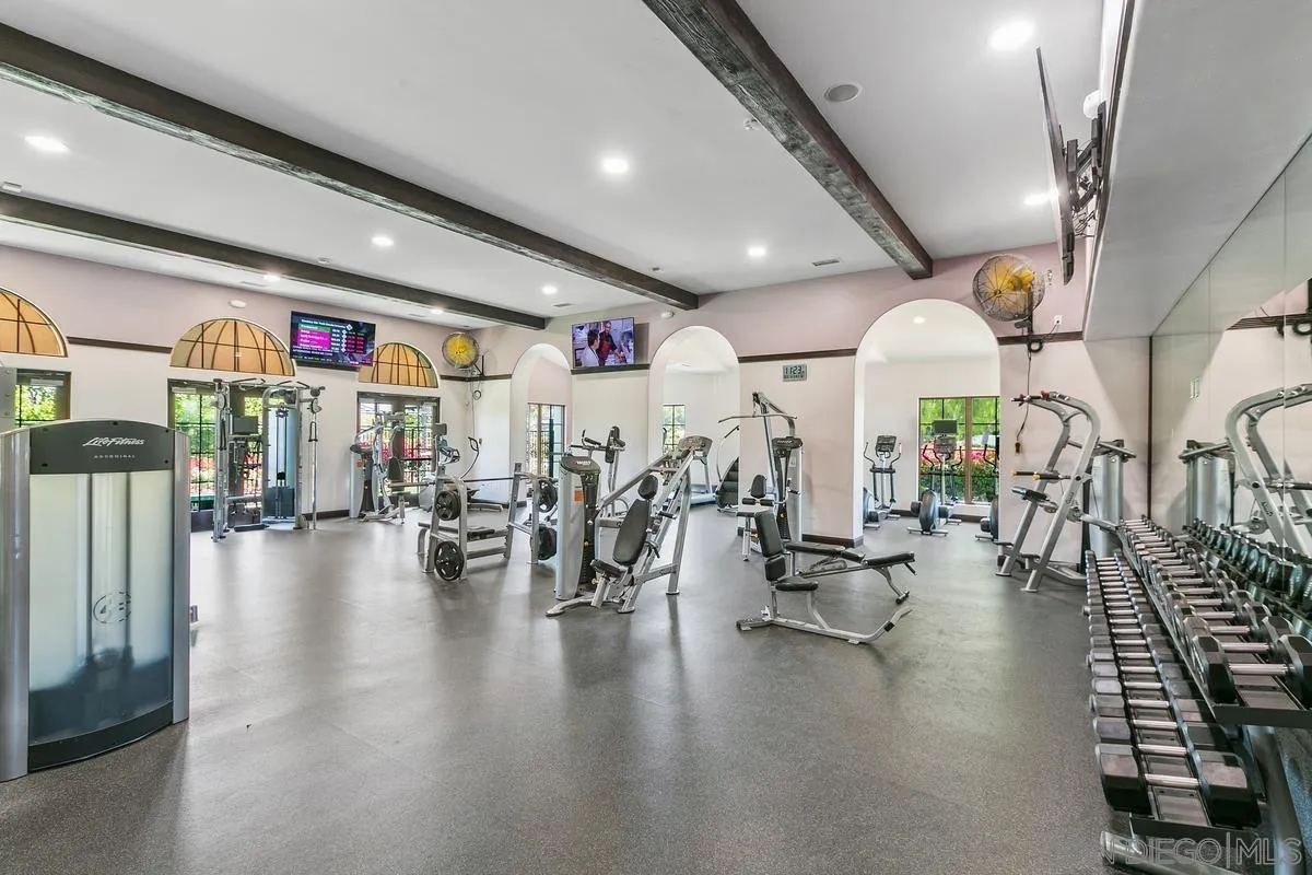 https://cdn.realtyfeed.com/cdn/127/260019202/d97536796d0806c33c14db519acd92cd.webp