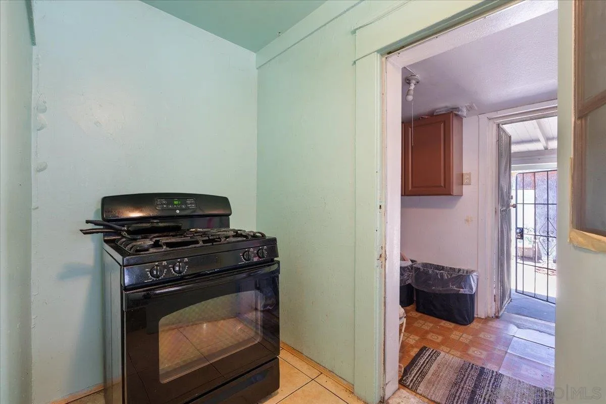 https://cdn.realtyfeed.com/cdn/127/260019206/922390a790c08f8d0f637c8233c1e54c.webp