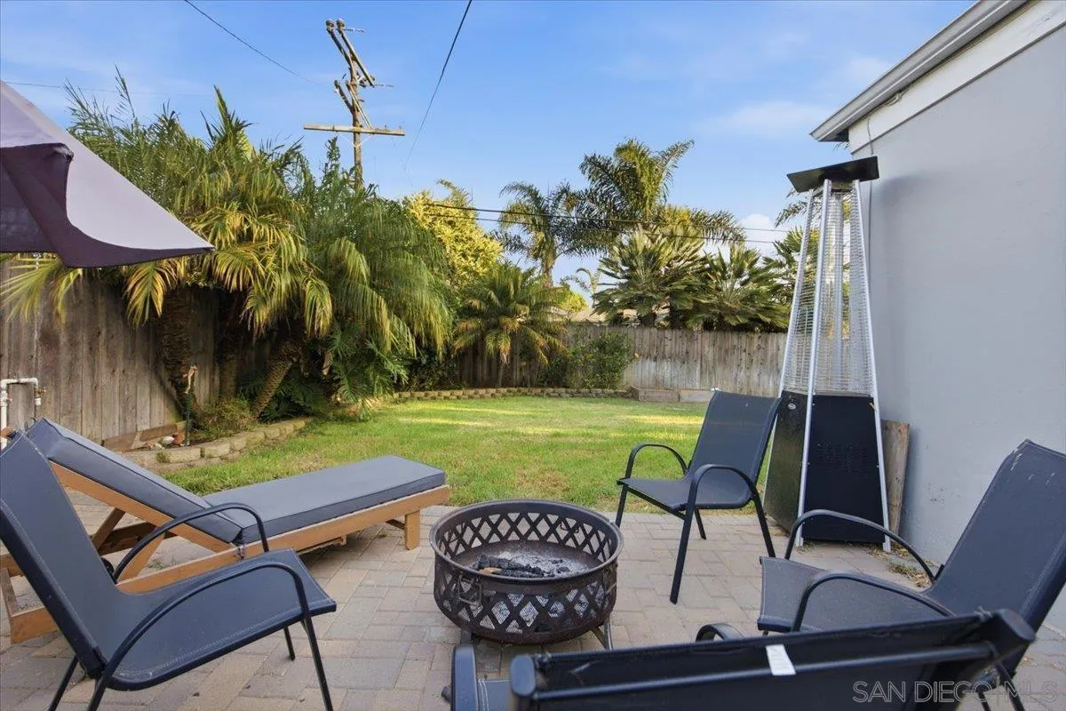 https://cdn.realtyfeed.com/cdn/127/260019209/02723eed69ee329eca5ef84478c6369e.webp
