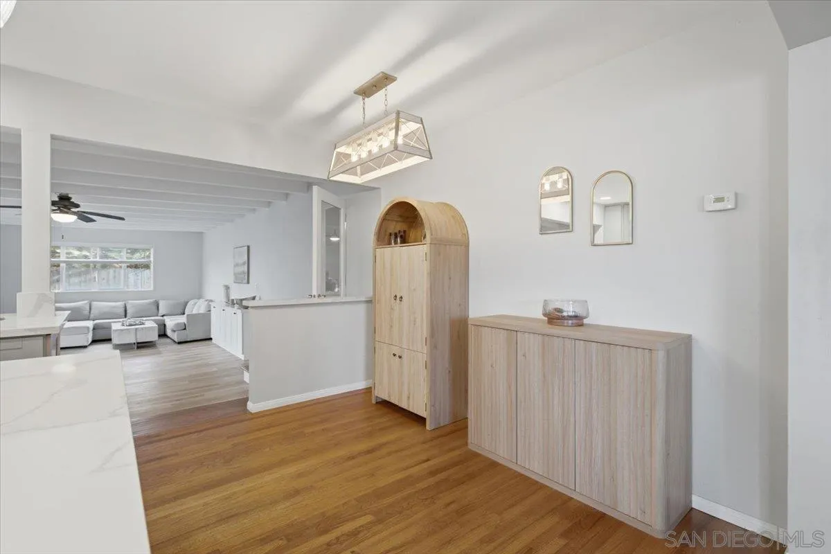 https://cdn.realtyfeed.com/cdn/127/260019209/f4e2dcdfda7bb19f4469d56425f042e7.webp