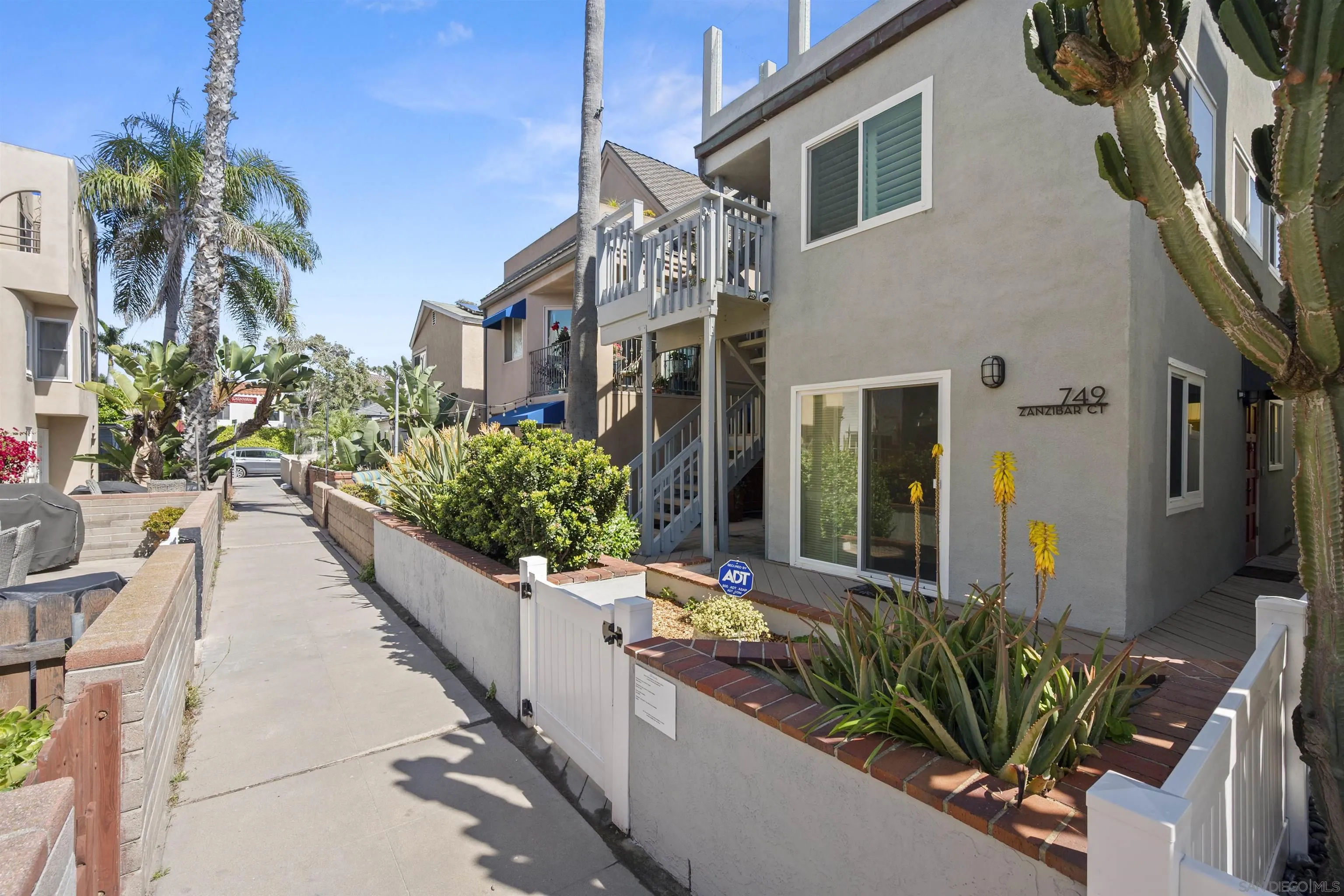 https://cdn.realtyfeed.com/cdn/127/260019211/081b54d6c1a2745b1ec2adba37439976.webp