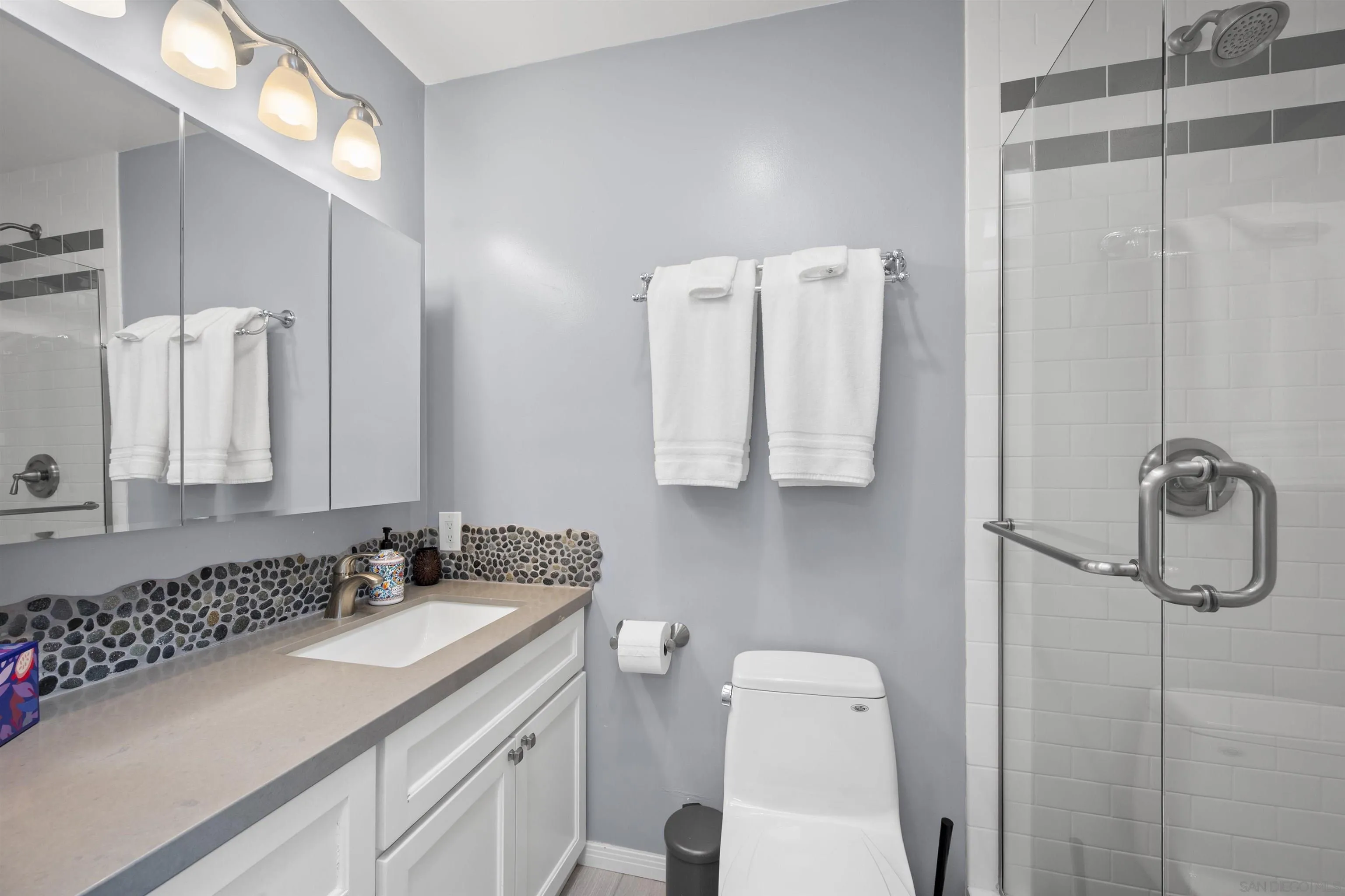 https://cdn.realtyfeed.com/cdn/127/260019211/10f088e5b33a62e0420cad06a423d0ef.webp