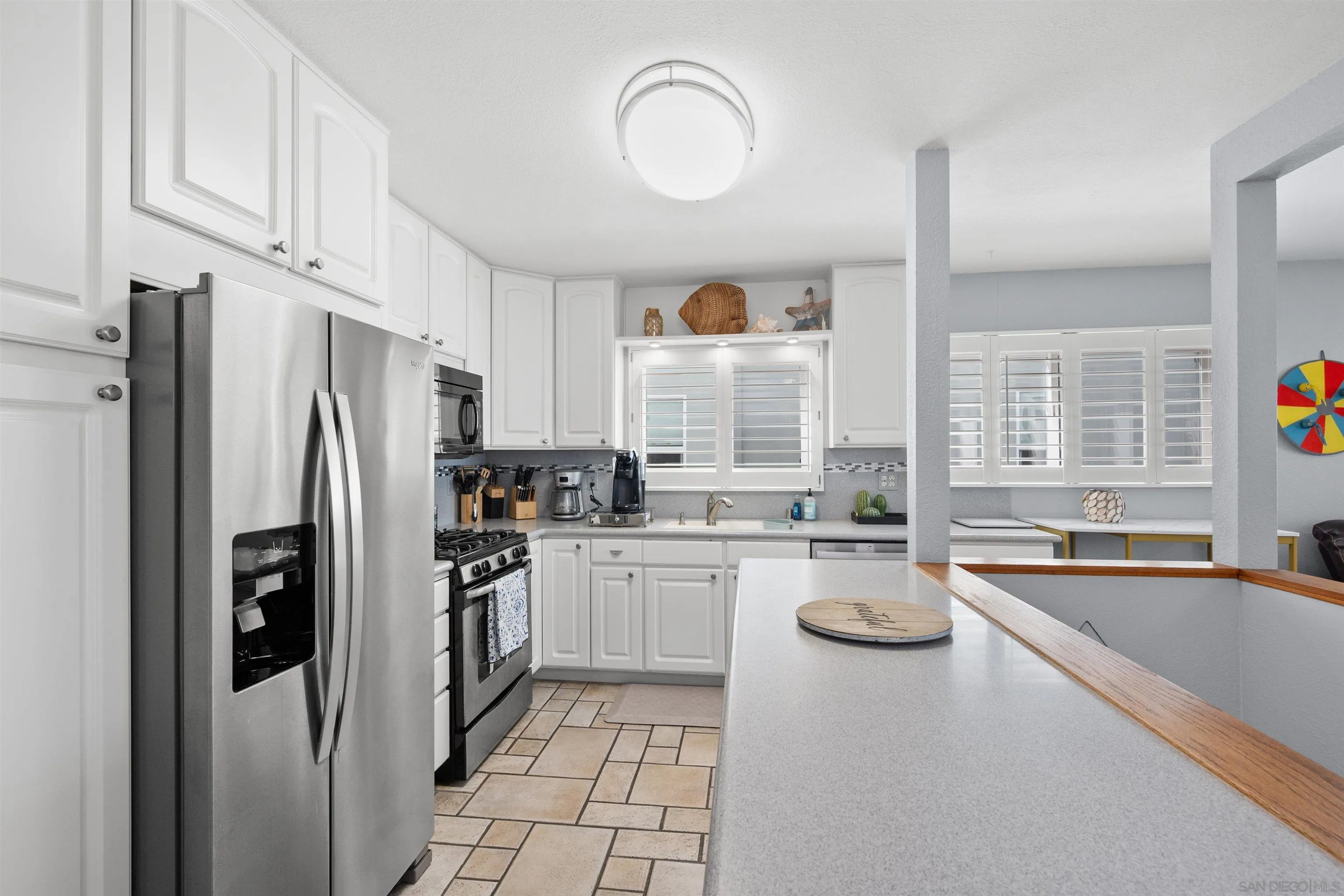 https://cdn.realtyfeed.com/cdn/127/260019211/36c487ed6a6b728bf668931c51304c66.webp