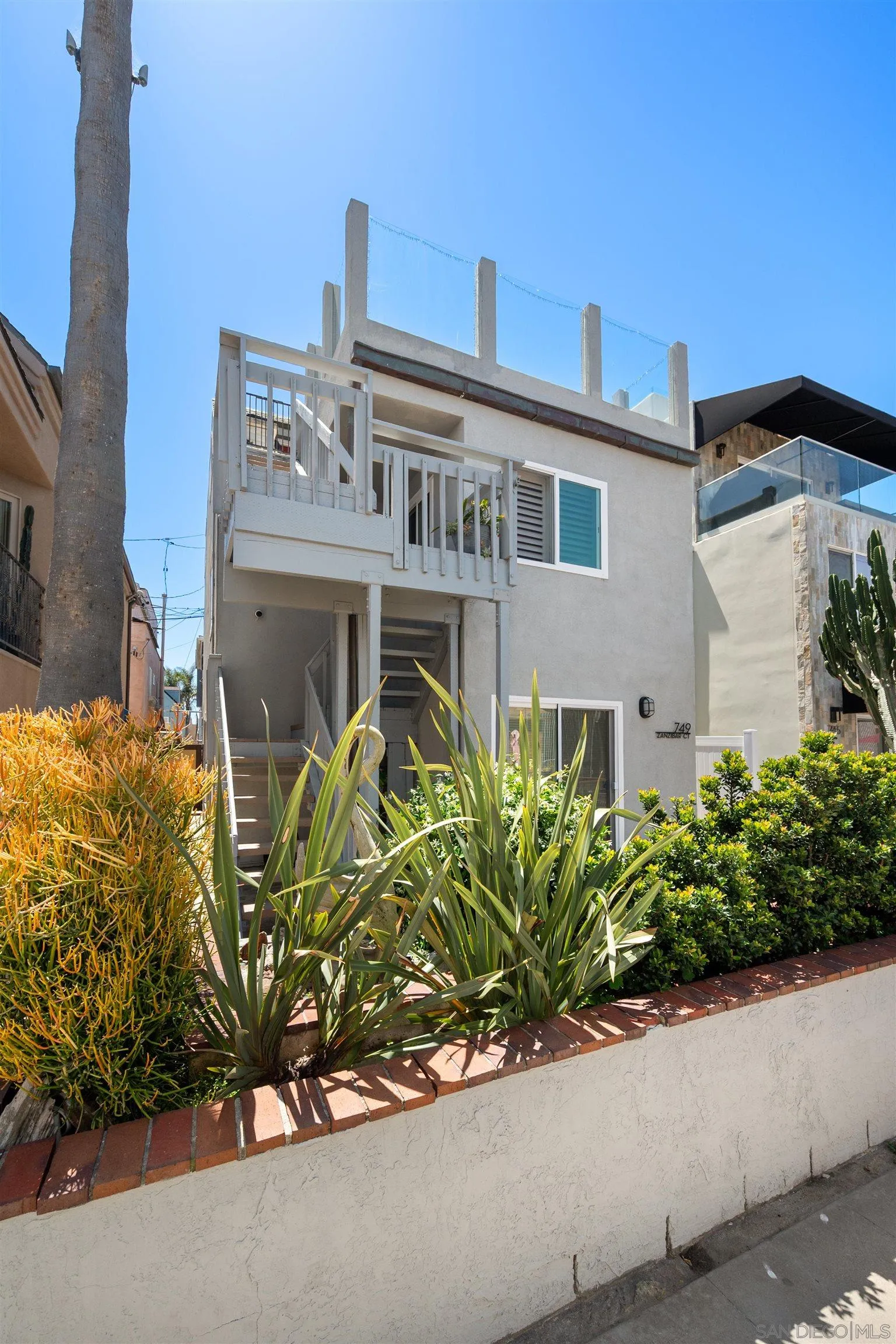 https://cdn.realtyfeed.com/cdn/127/260019211/6f033db57797a69a64c0c9c6c9807d5a.webp