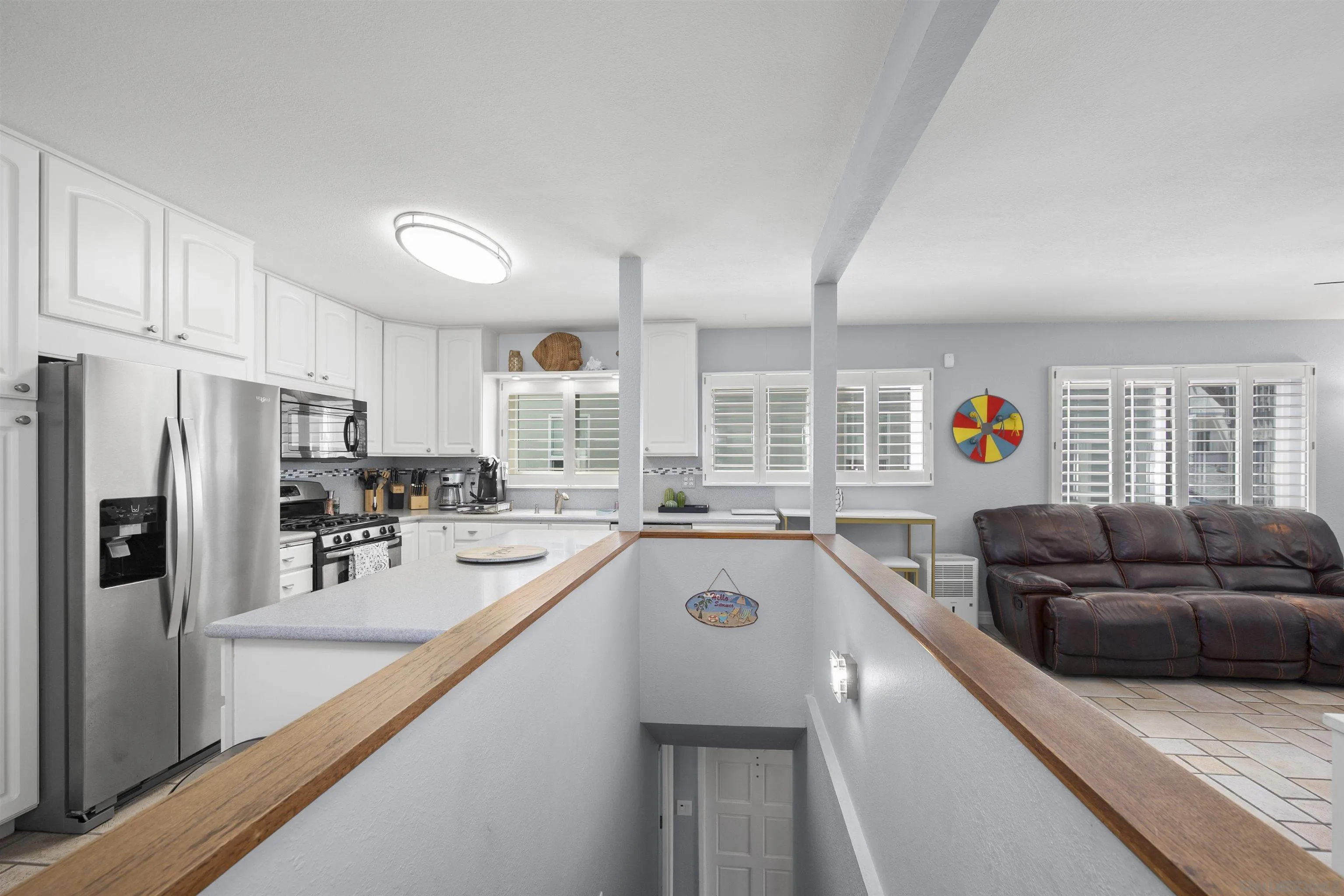 https://cdn.realtyfeed.com/cdn/127/260019211/6fc8873034883c47e71af0ff65ddc7e8.webp