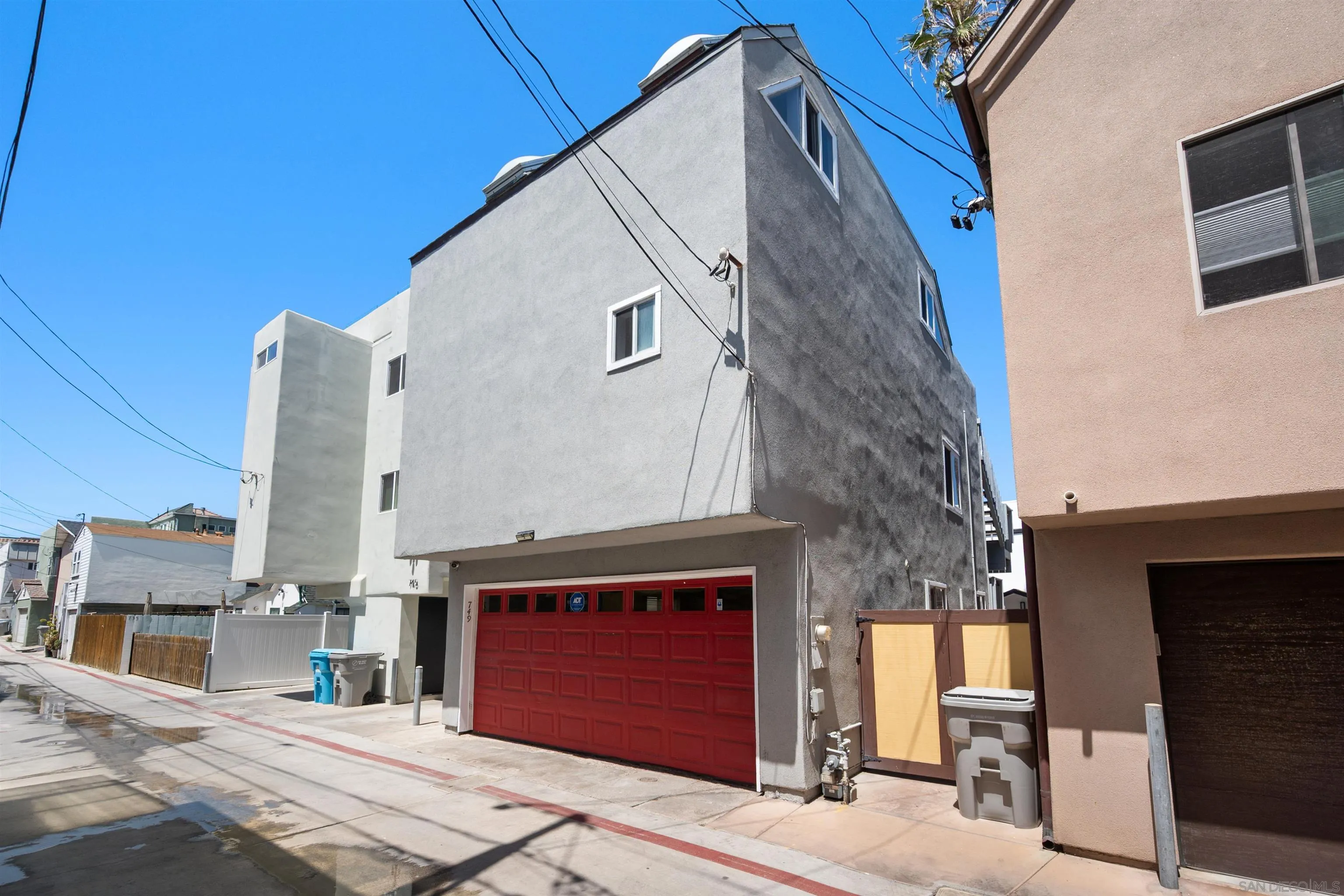 https://cdn.realtyfeed.com/cdn/127/260019211/d04139ee8b98da0e0c8c2be85d9a7722.webp