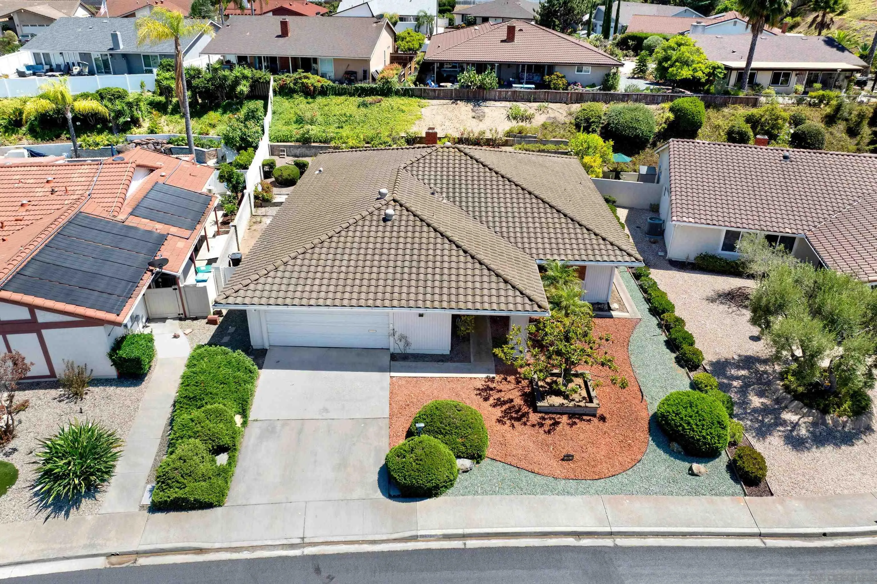https://cdn.realtyfeed.com/cdn/127/260019212/678a935dee207ed943686ffbed7c7409.webp