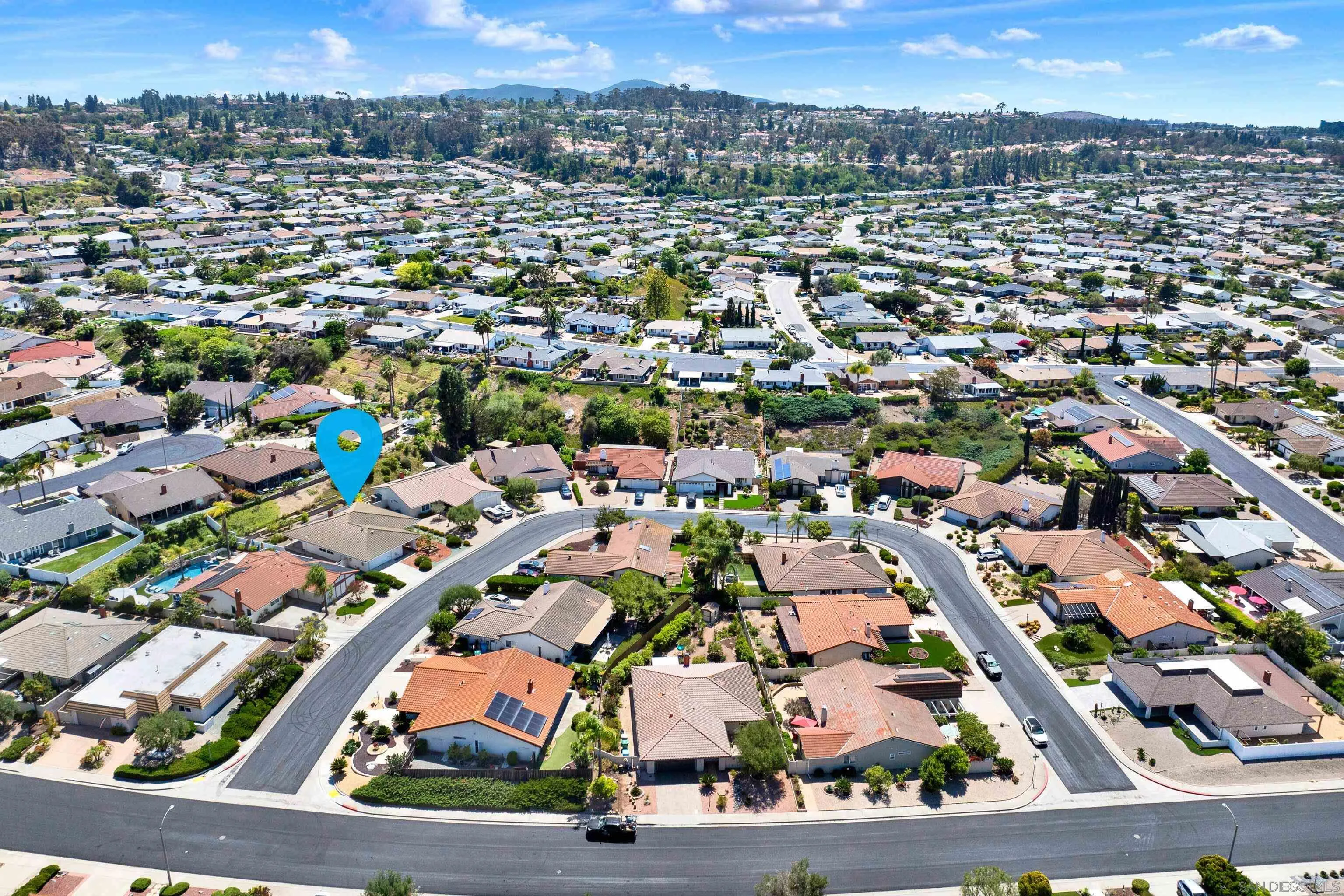 https://cdn.realtyfeed.com/cdn/127/260019212/73dad2a82ba591390f3d9cabf830a53b.webp