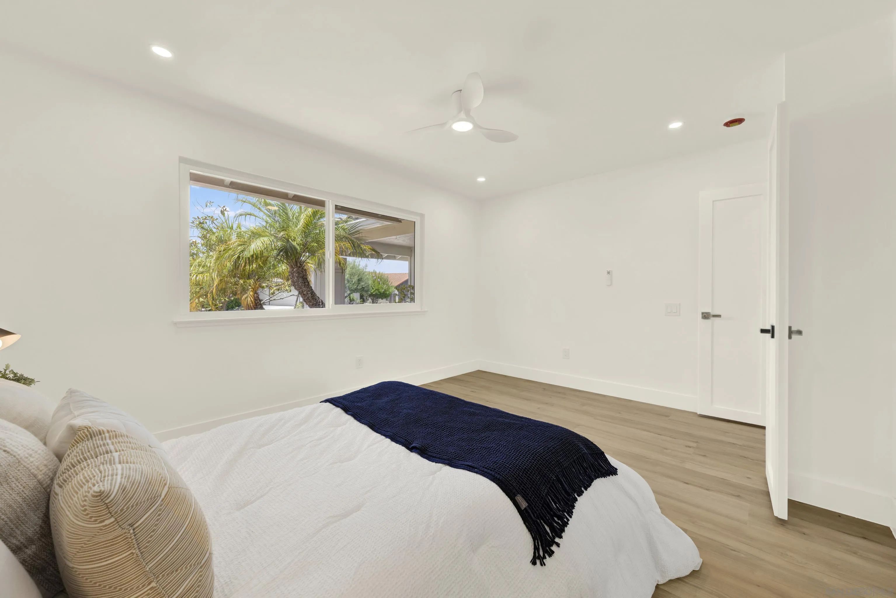 https://cdn.realtyfeed.com/cdn/127/260019212/7959b232b54be363b9e61b0076fb2684.webp