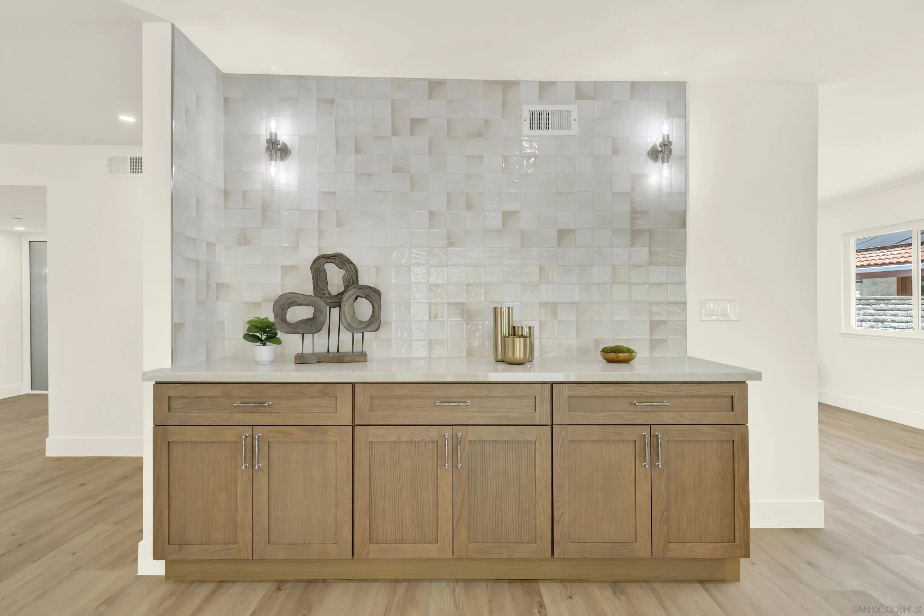 https://cdn.realtyfeed.com/cdn/127/260019212/903aa078b9a3202be41494fe76899166.webp