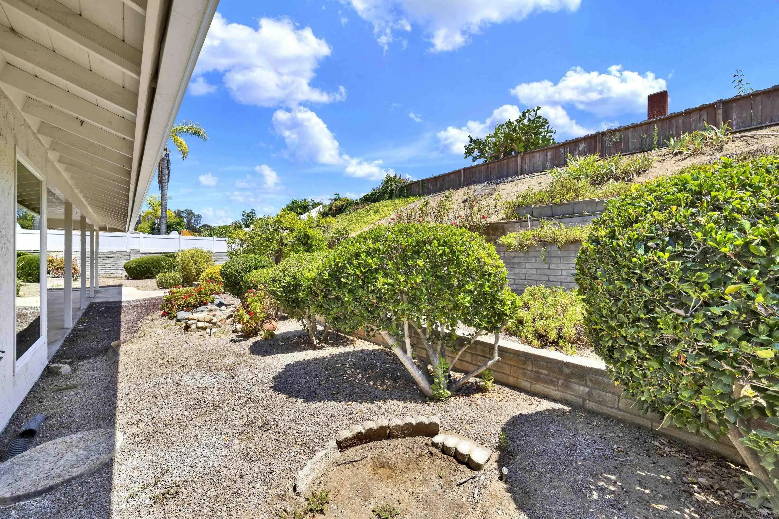 https://cdn.realtyfeed.com/cdn/127/260019212/d972df61fd541d95fa212f910f497e58.webp