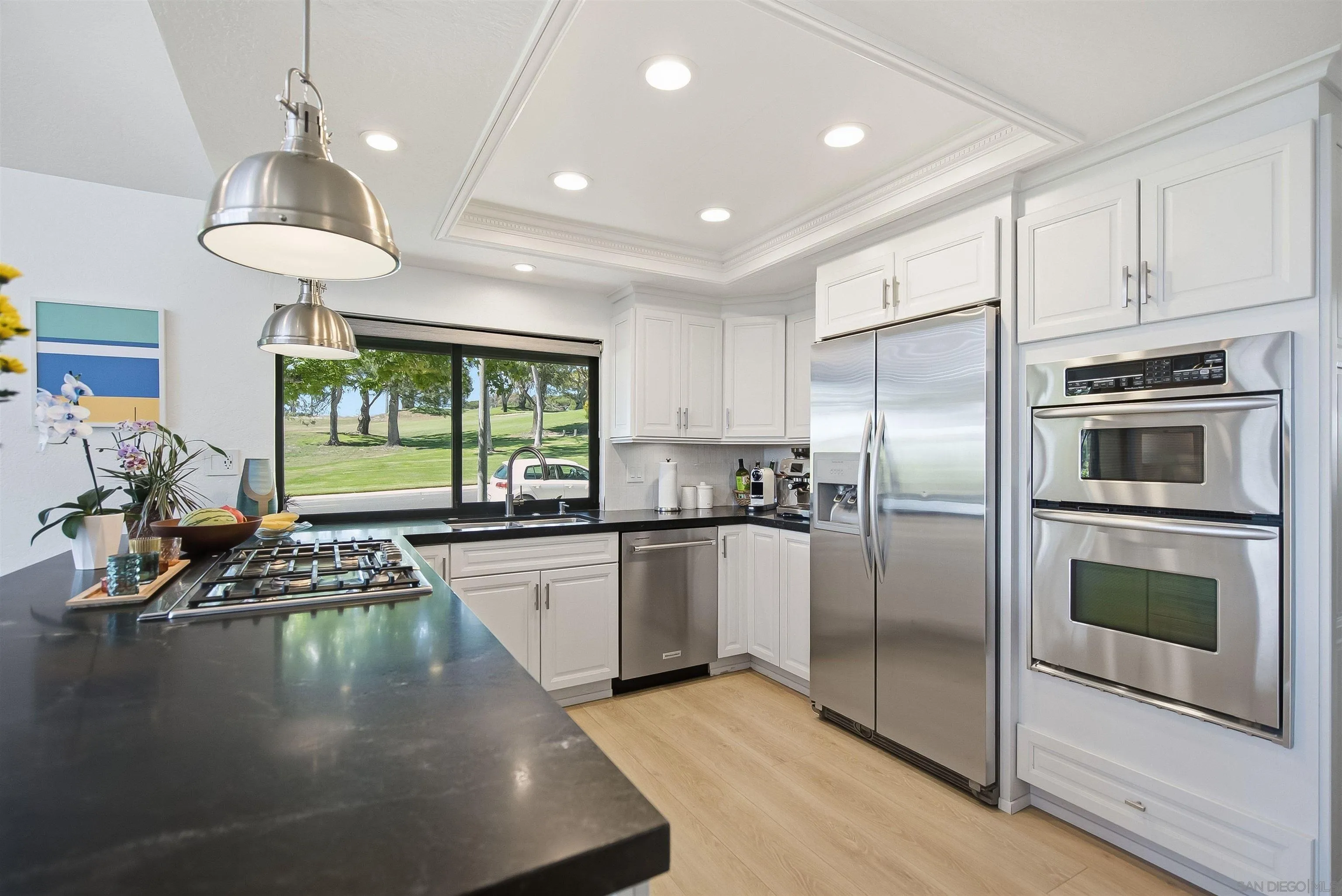 Photo #12: 260019216 Listing: Photo #12