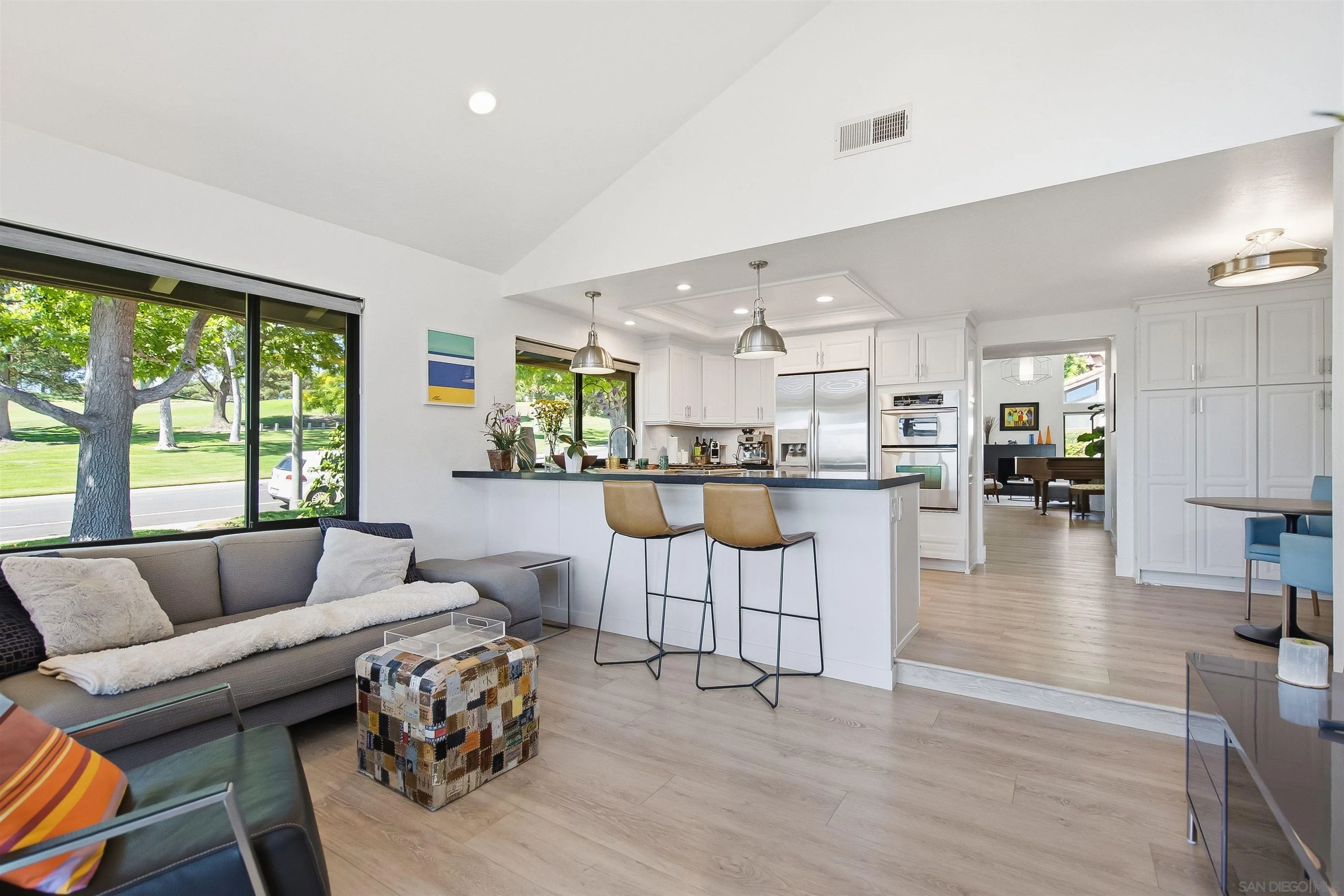 Photo #14: 260019216 Listing: Photo #14