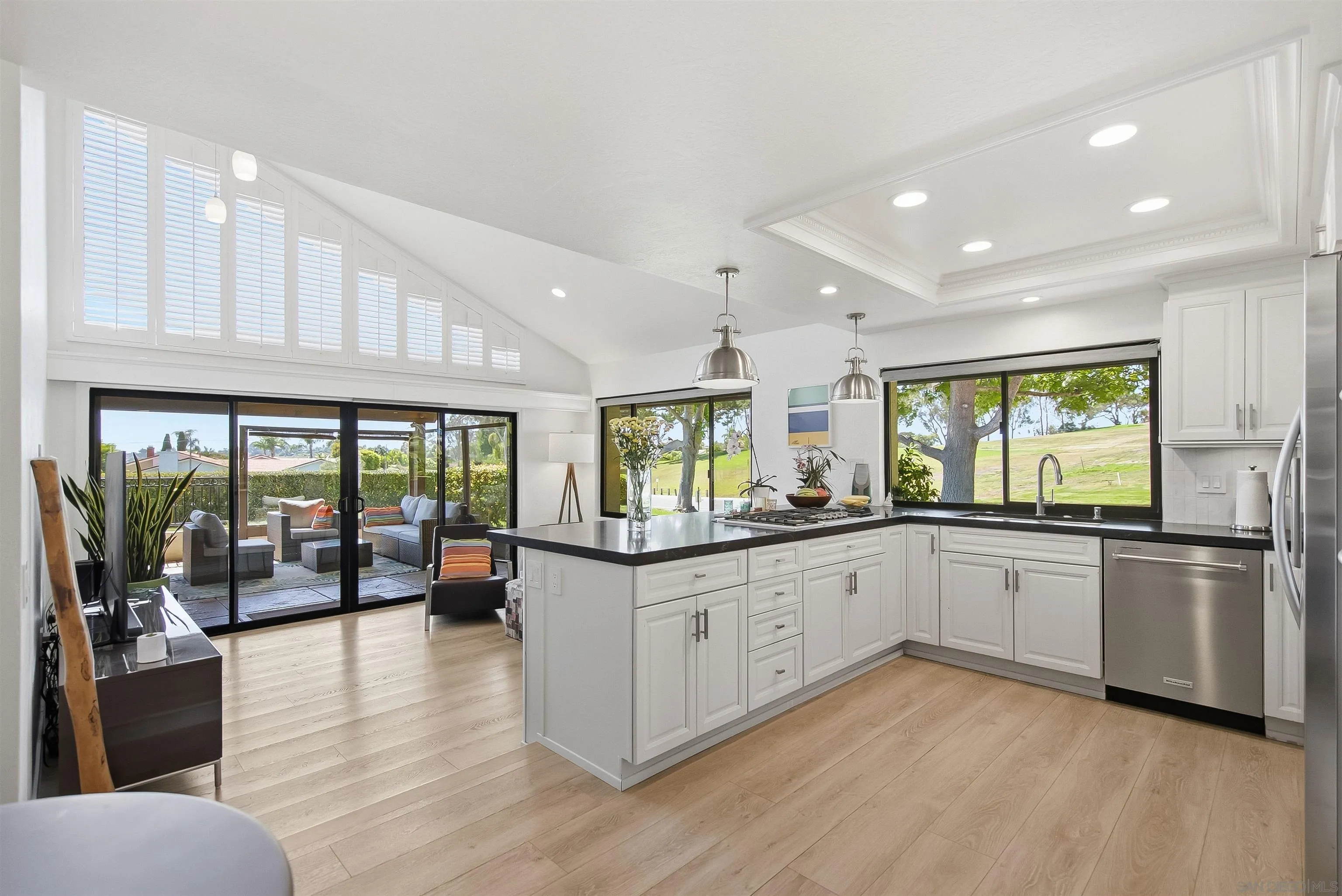 Photo #9: 260019216 Listing: Photo #9