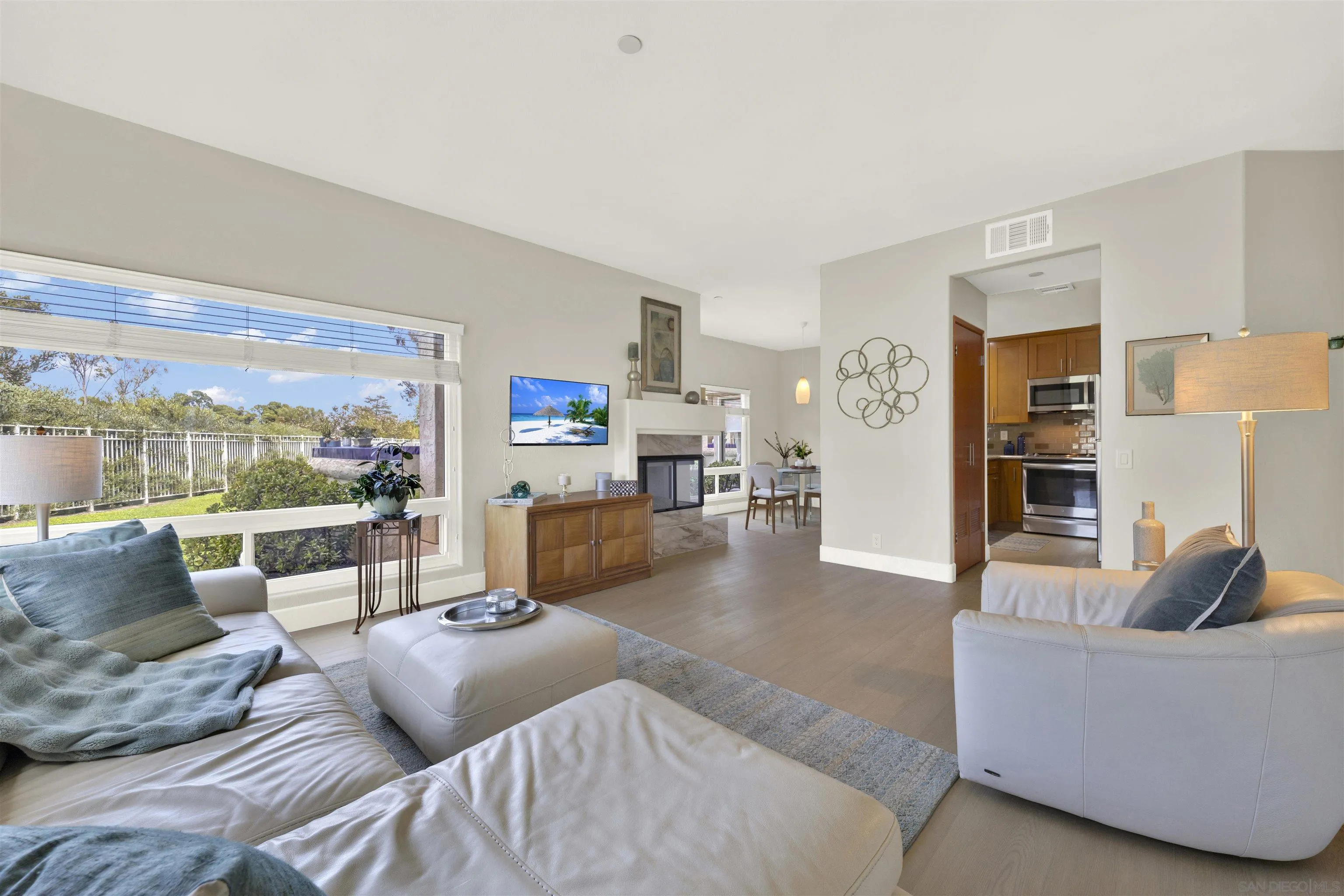 Photo #6: 260019219 Listing: Photo #6