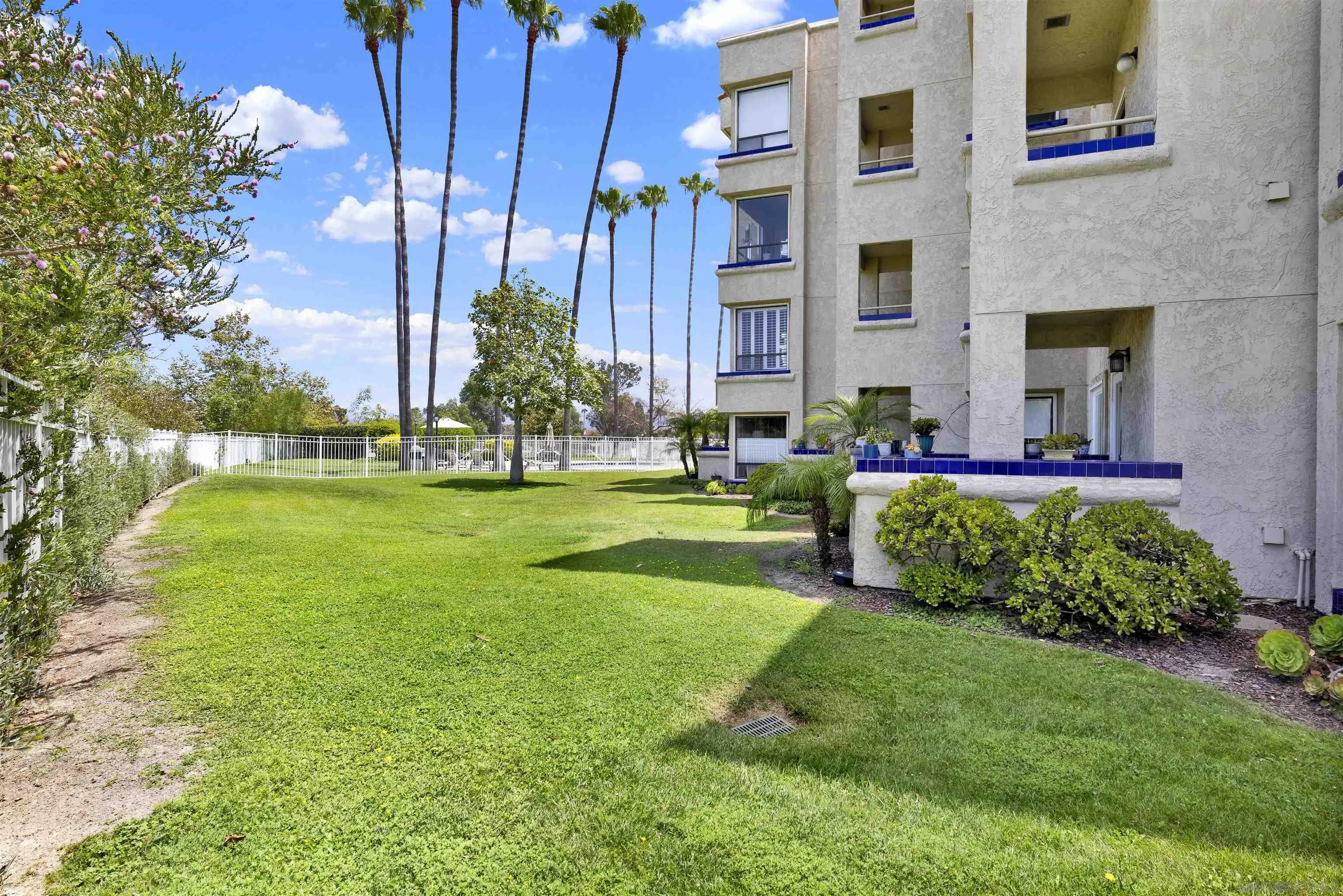 Photo #17: 260019219 Listing: Photo #17