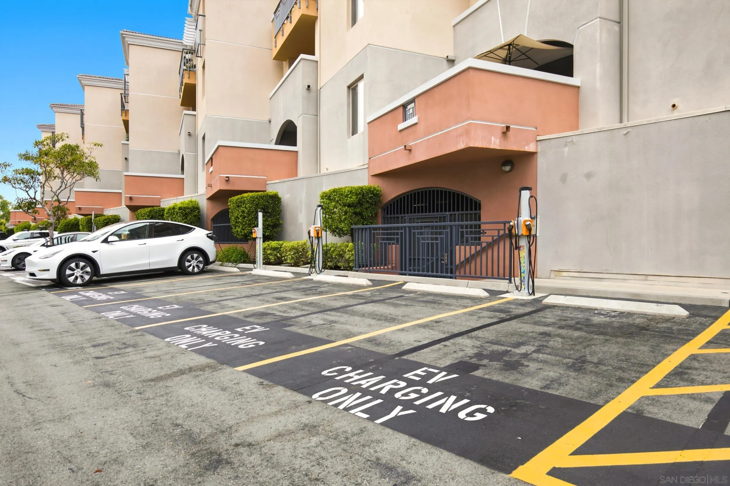 Photo #28: 260019220 Listing: Photo #28