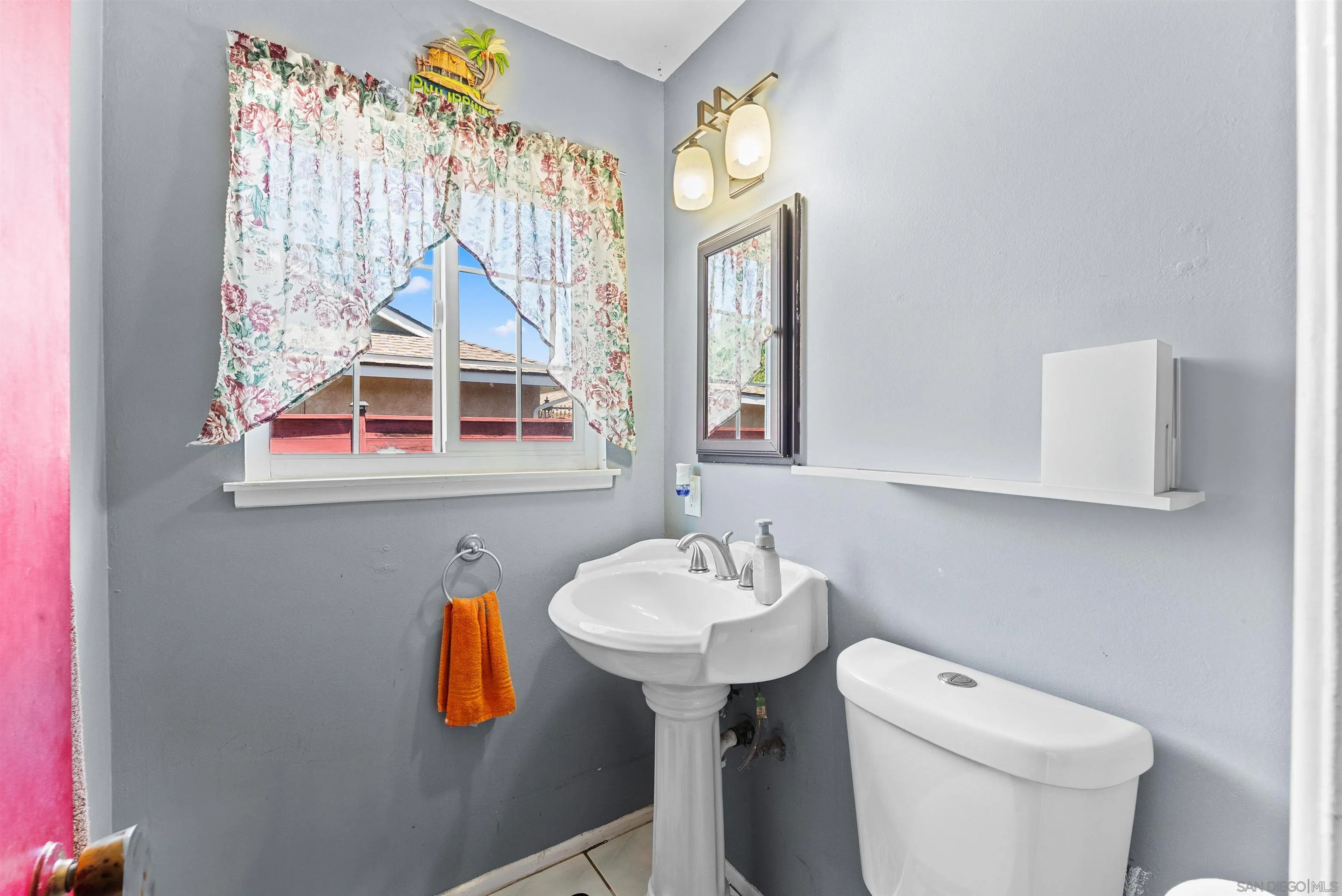 https://cdn.realtyfeed.com/cdn/127/260019221/3b7189c5986bdd5314c493404e3ff03c.webp