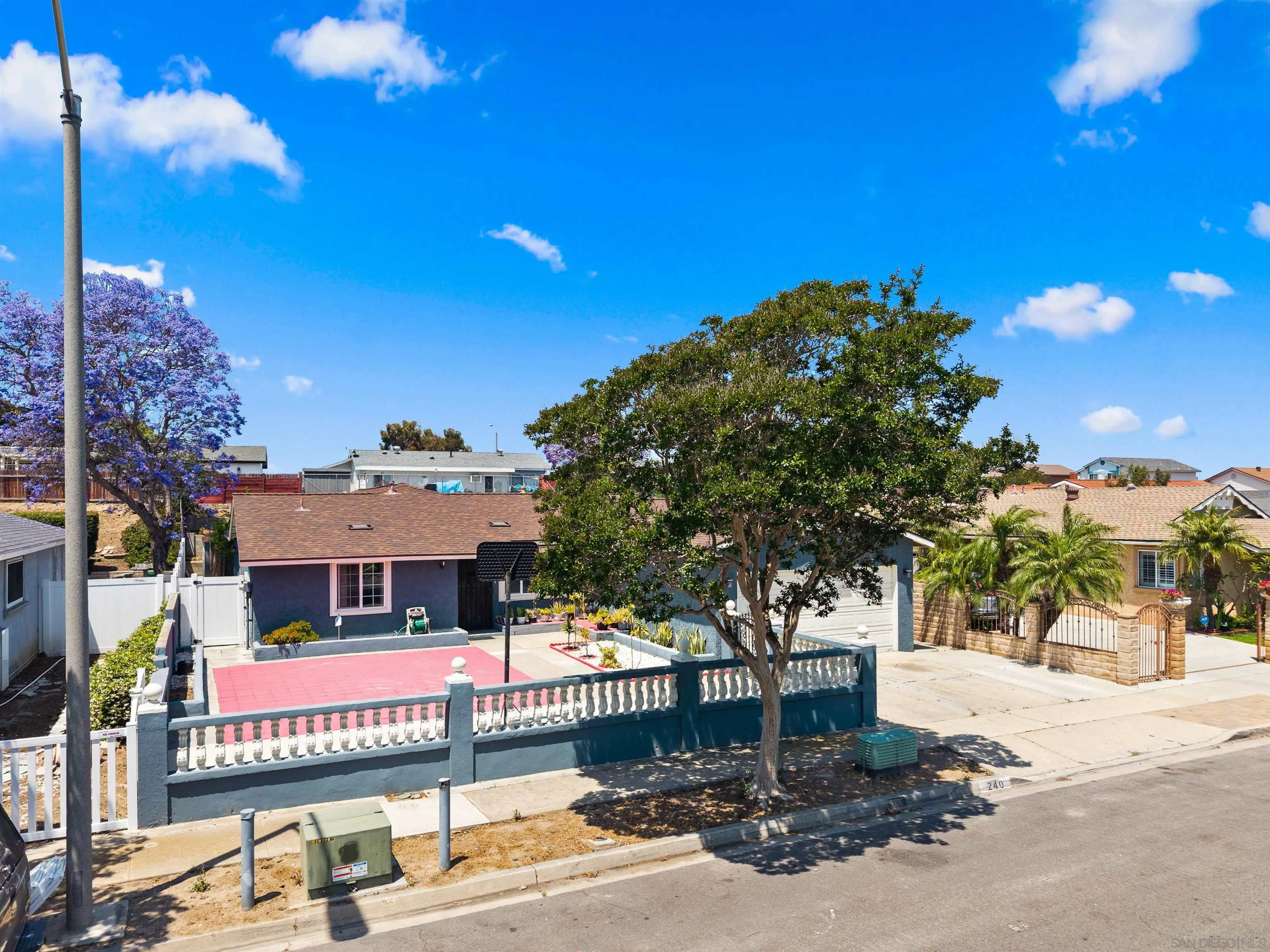 https://cdn.realtyfeed.com/cdn/127/260019221/63ebca663a5e7fb76d0ae7772b992d86.webp