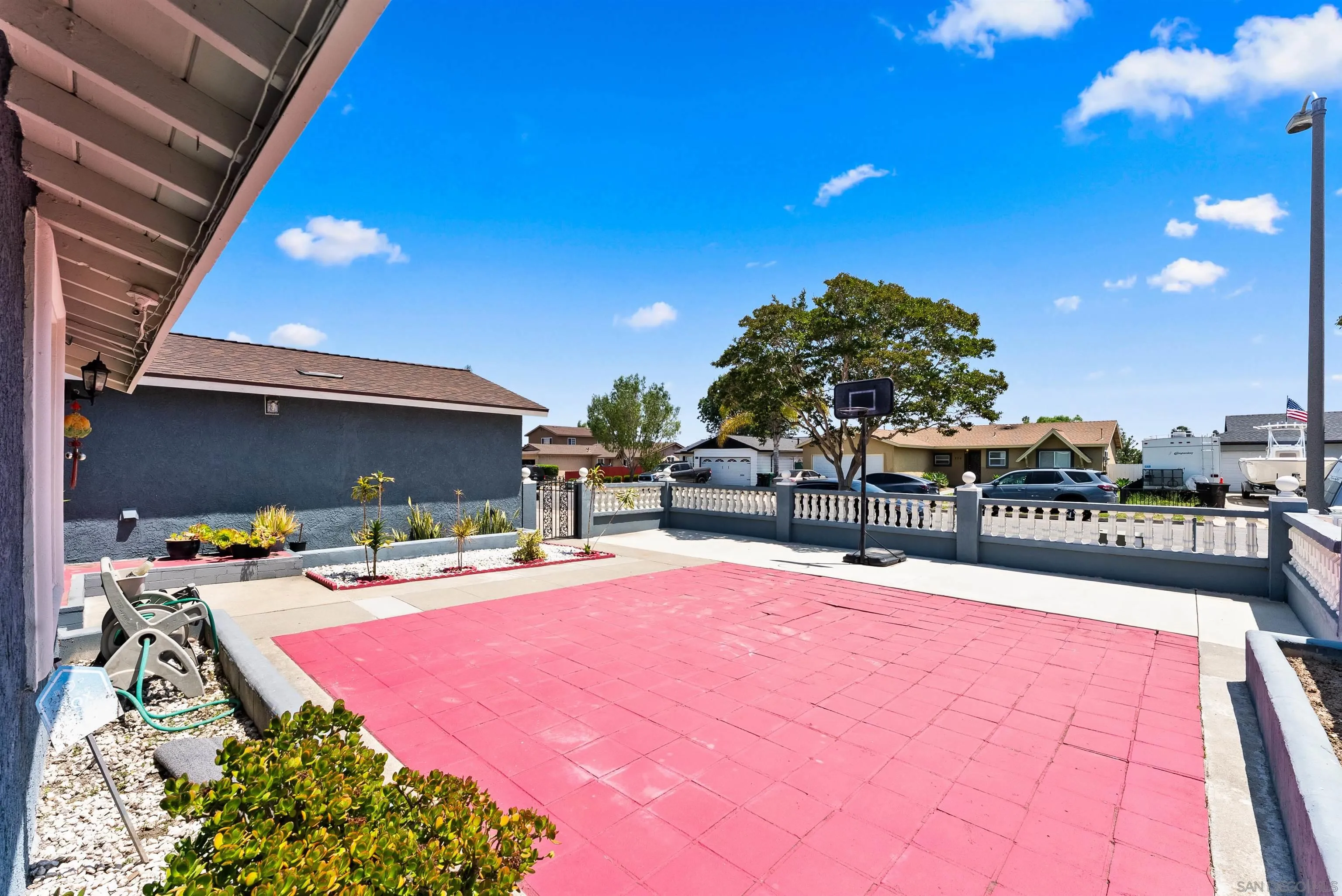 https://cdn.realtyfeed.com/cdn/127/260019221/95f3cf891ef2645e5d39aefb47e200b5.webp