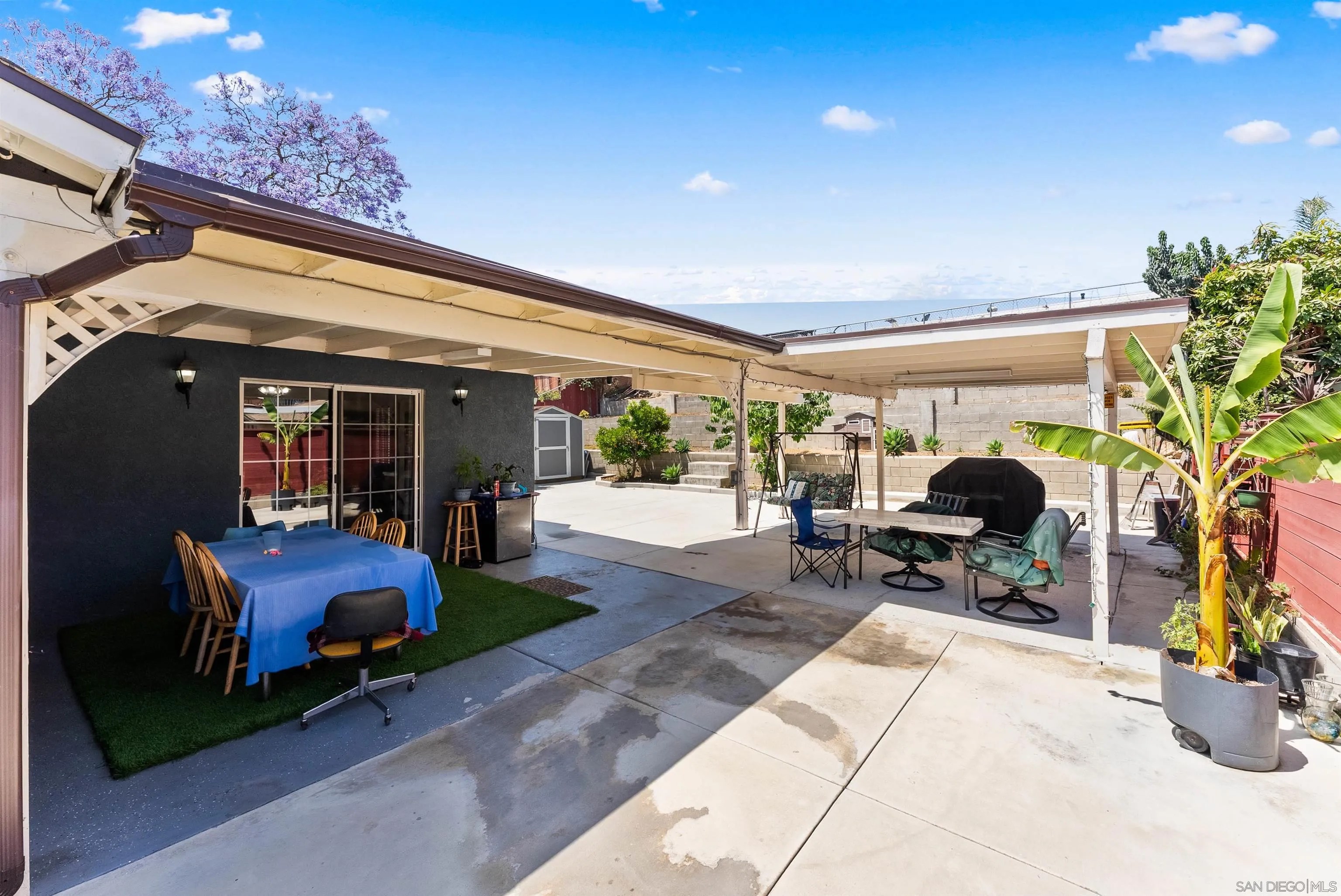 https://cdn.realtyfeed.com/cdn/127/260019221/aac7b55461d51443df29d8bc2b11feb3.webp