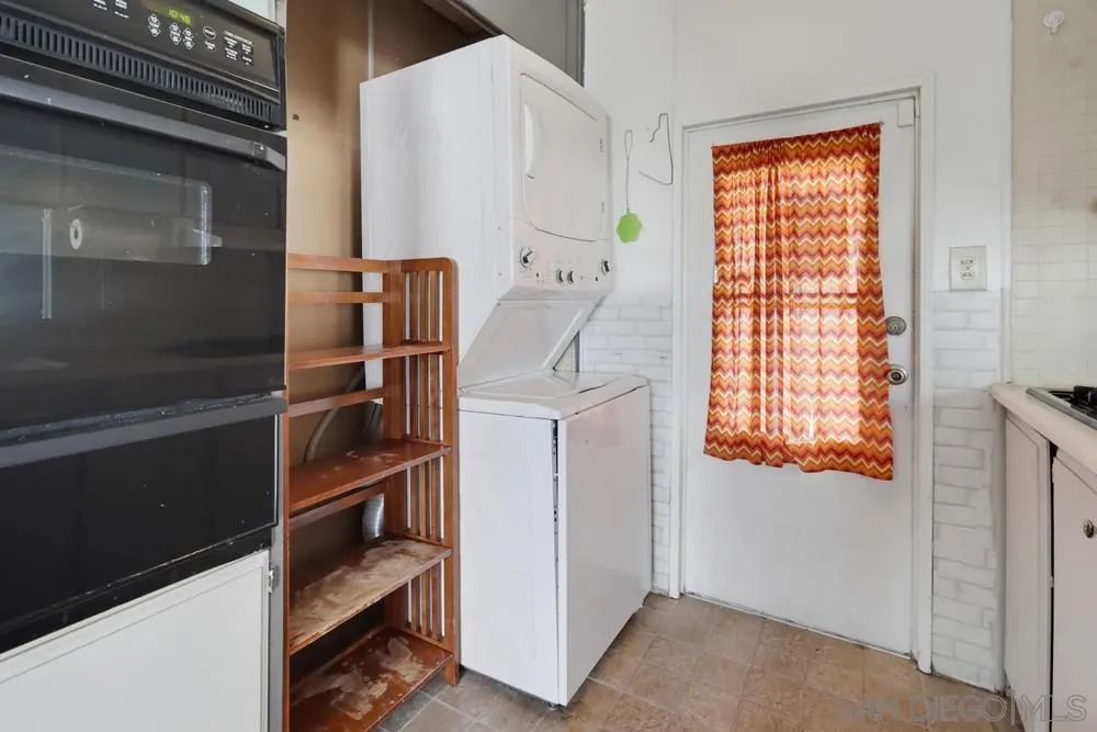 https://cdn.realtyfeed.com/cdn/127/260019222/30ea8bd16287b9d4aa077f5fb42d240a.webp