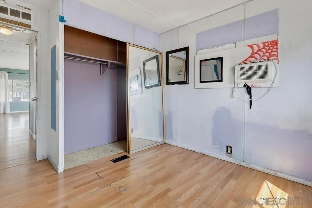 https://cdn.realtyfeed.com/cdn/127/260019222/697dabe87617d9dc3f20711ec78b7bde.webp