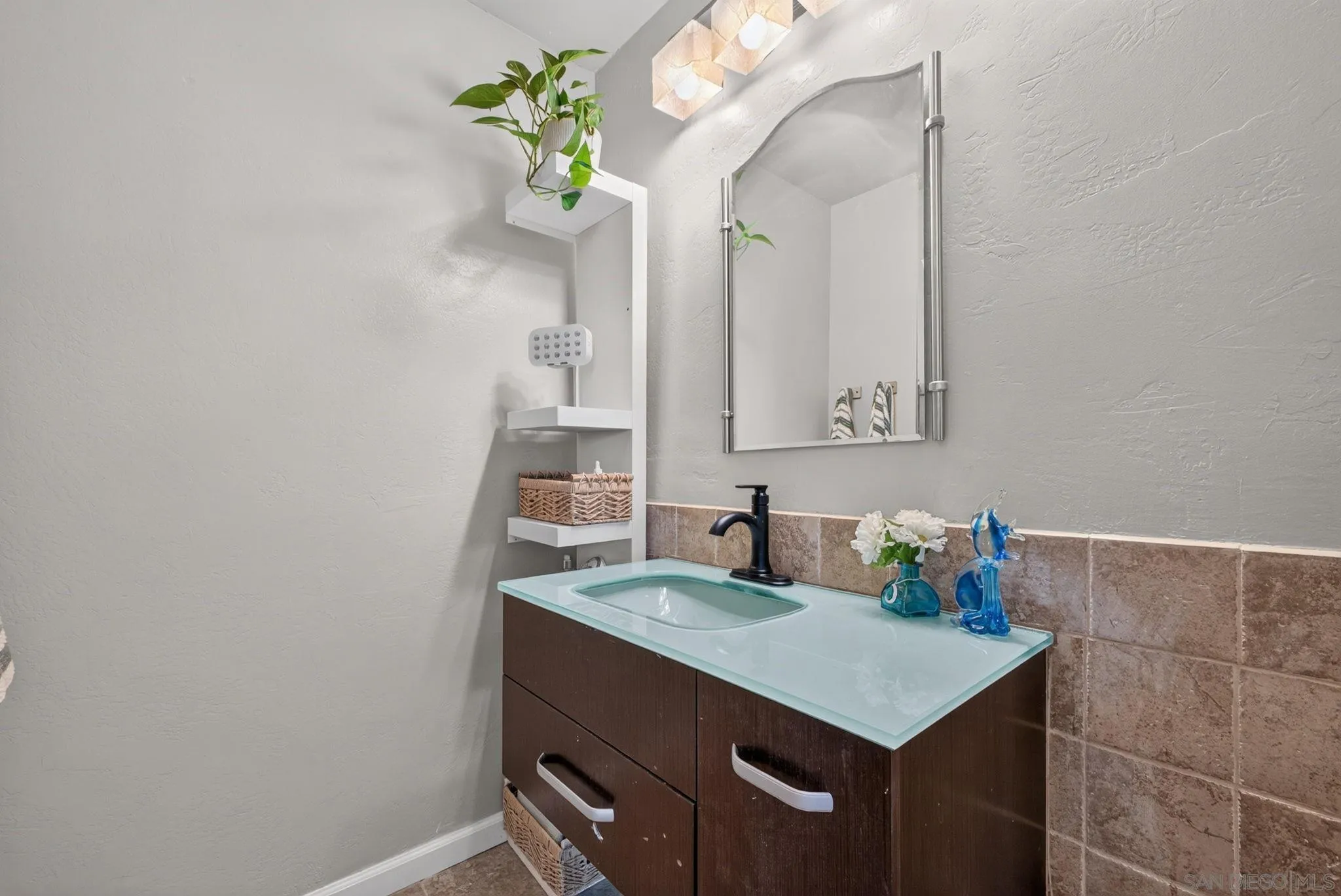 https://cdn.realtyfeed.com/cdn/127/260019224/1470b1670f581e19575575f4a397cd27.webp