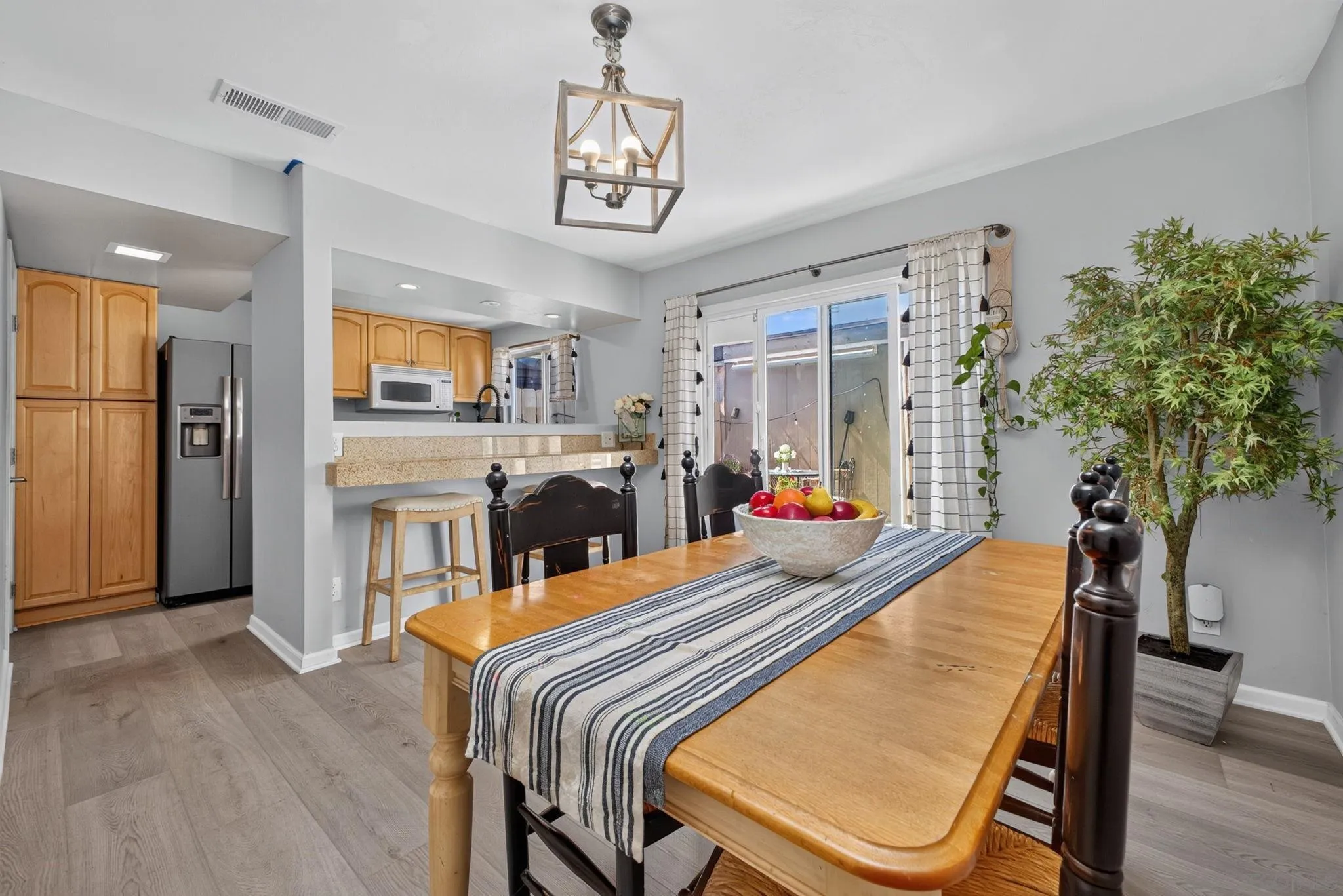https://cdn.realtyfeed.com/cdn/127/260019224/3e8c9bb36839451a021259dfb1b04977.webp