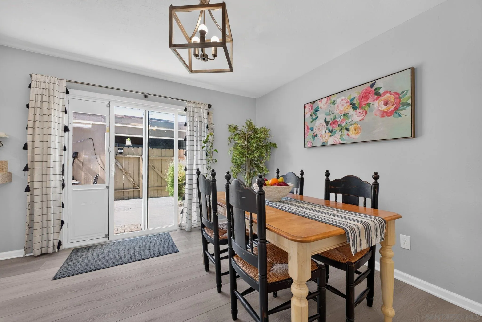 https://cdn.realtyfeed.com/cdn/127/260019224/702a6fc3481be0c1947f0425203d7067.webp