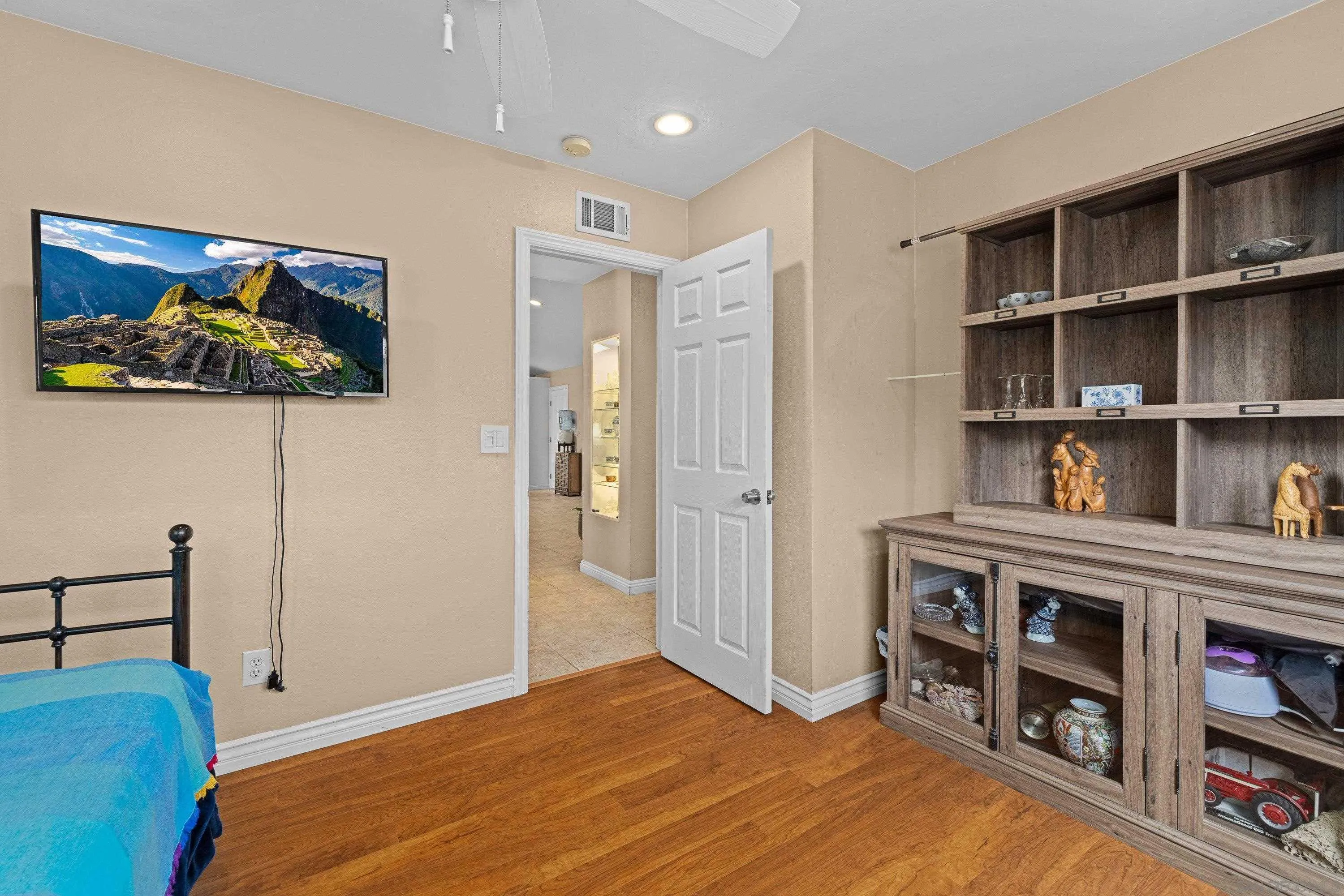 https://cdn.realtyfeed.com/cdn/127/260019225/2ed8246d51ec0182d278bf3d36d956be.webp