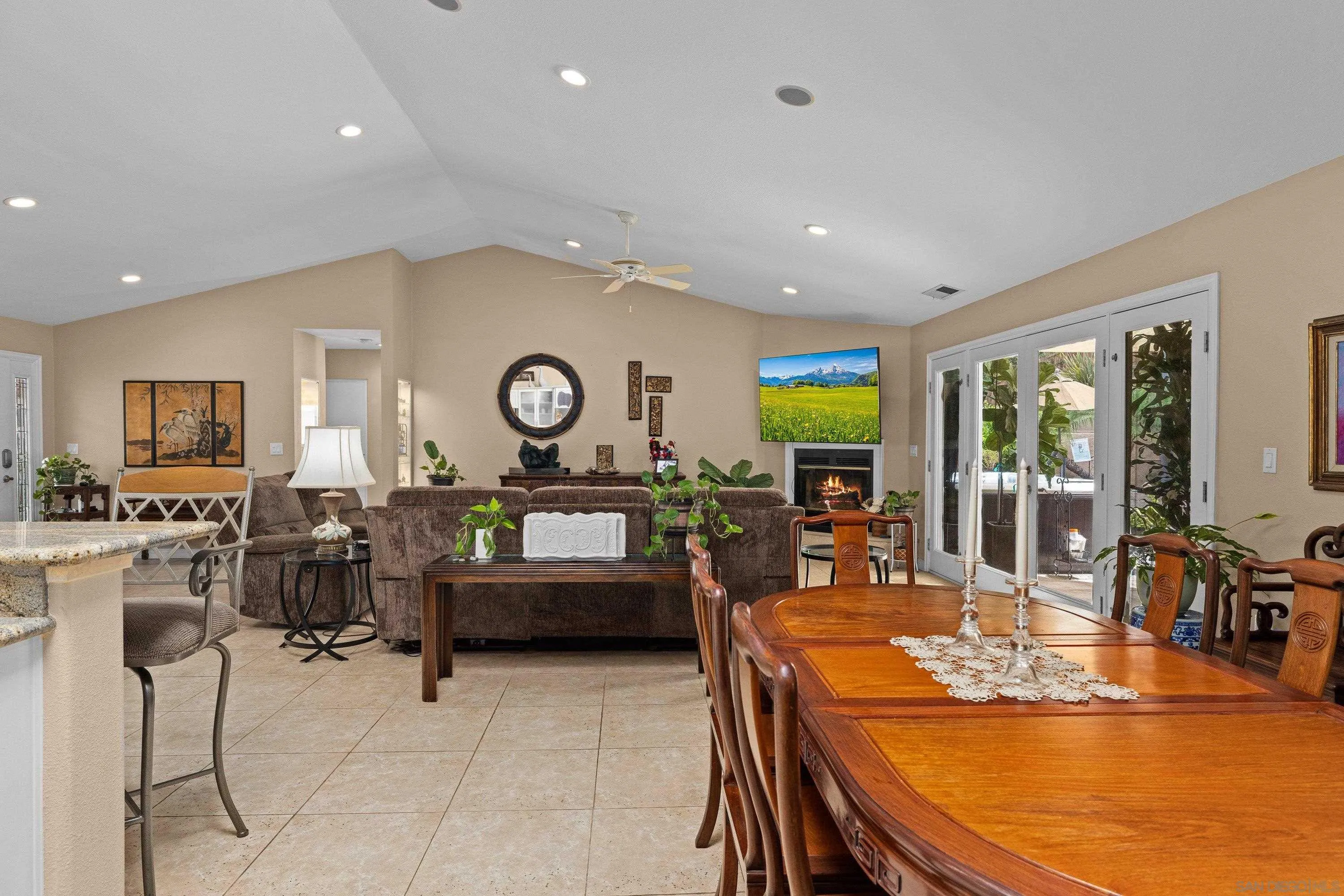 https://cdn.realtyfeed.com/cdn/127/260019225/47ae93ba60d85b4ff4dfbc92bc5c01ae.webp