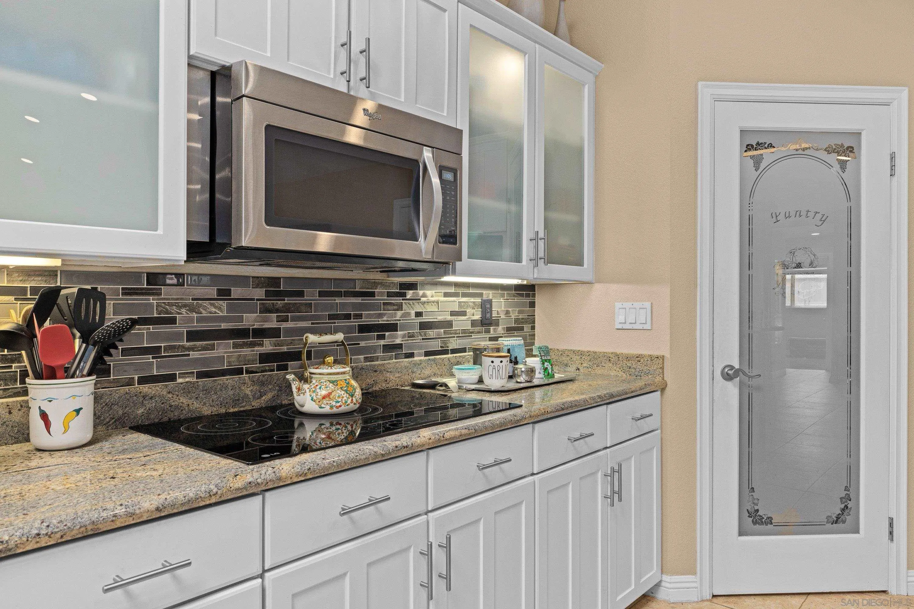 https://cdn.realtyfeed.com/cdn/127/260019225/8867db3d2f9e6a0d631dfbea17da1d42.webp