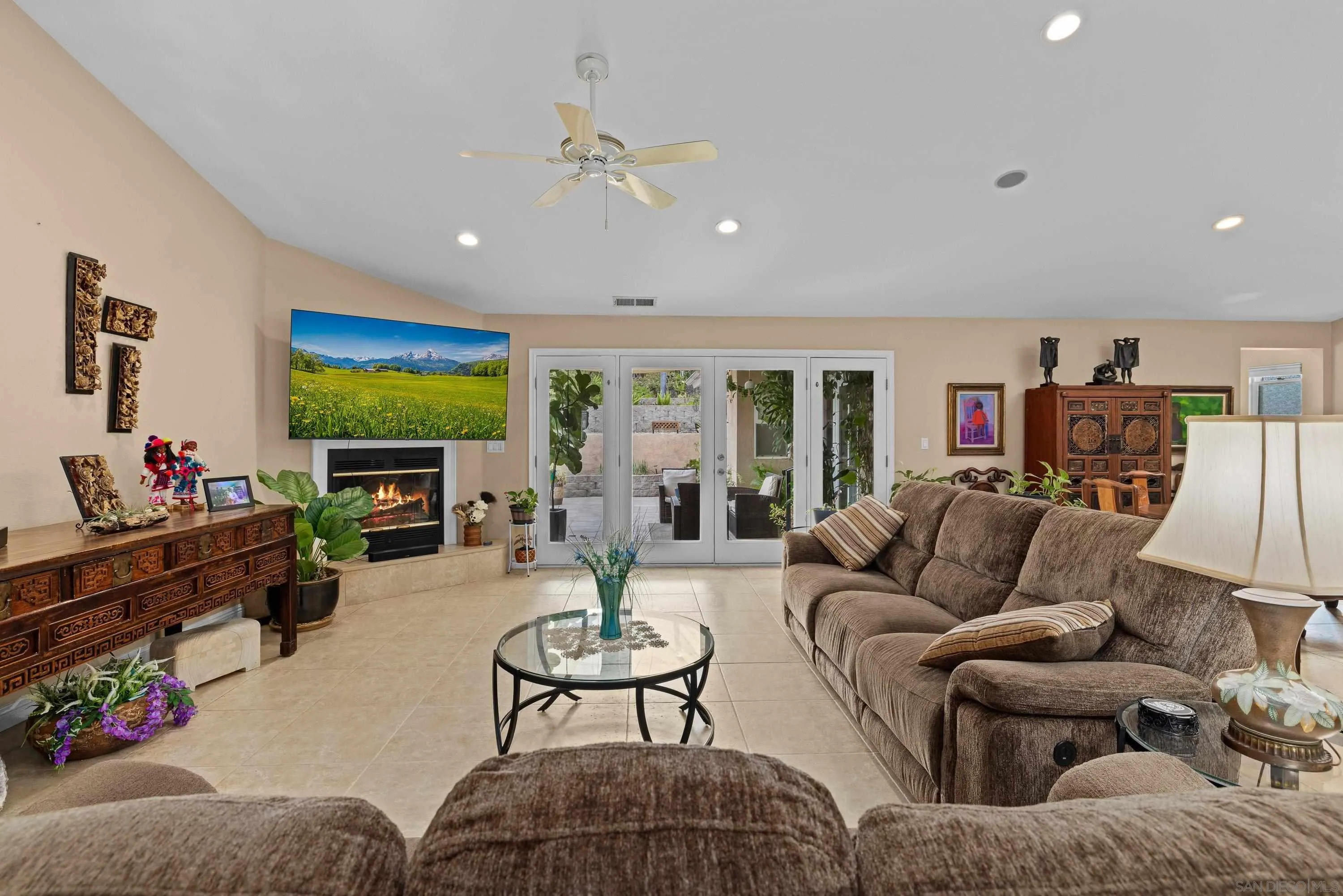 https://cdn.realtyfeed.com/cdn/127/260019225/fd76a25baf2f25f9fbe30cdc0e62c322.webp