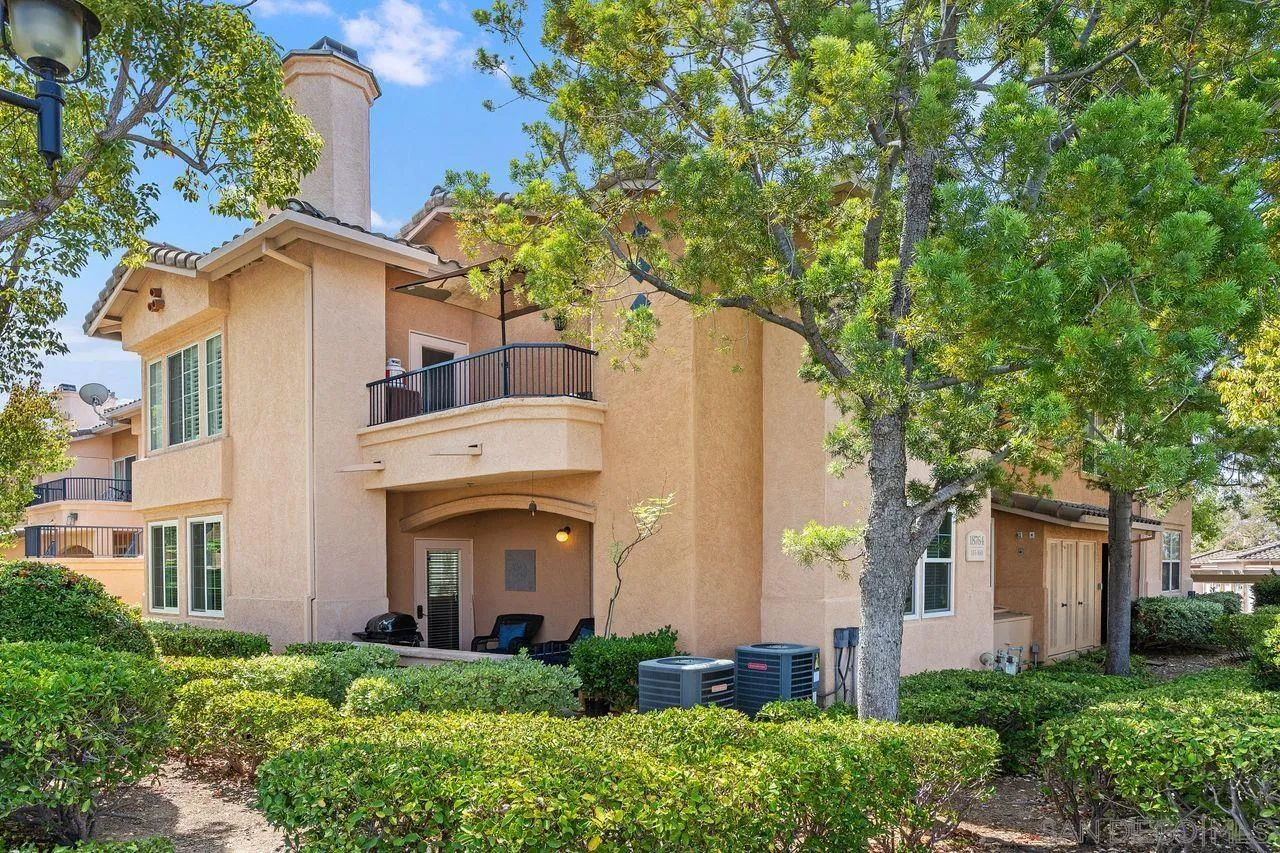 Photo #2: 260019227 Listing: Photo #2