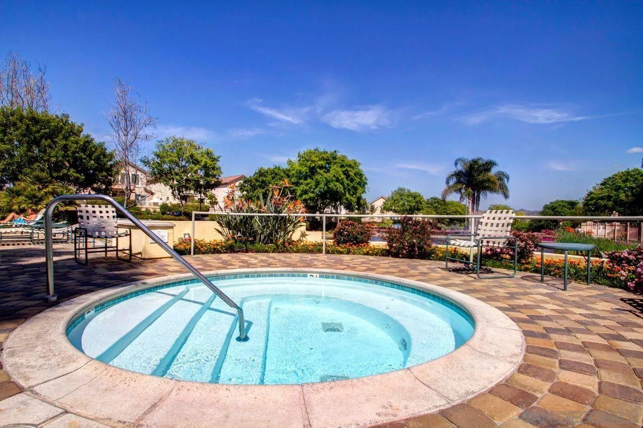 https://cdn.realtyfeed.com/cdn/127/260019227/48cfb51cc79b4510786d38d742921409.webp